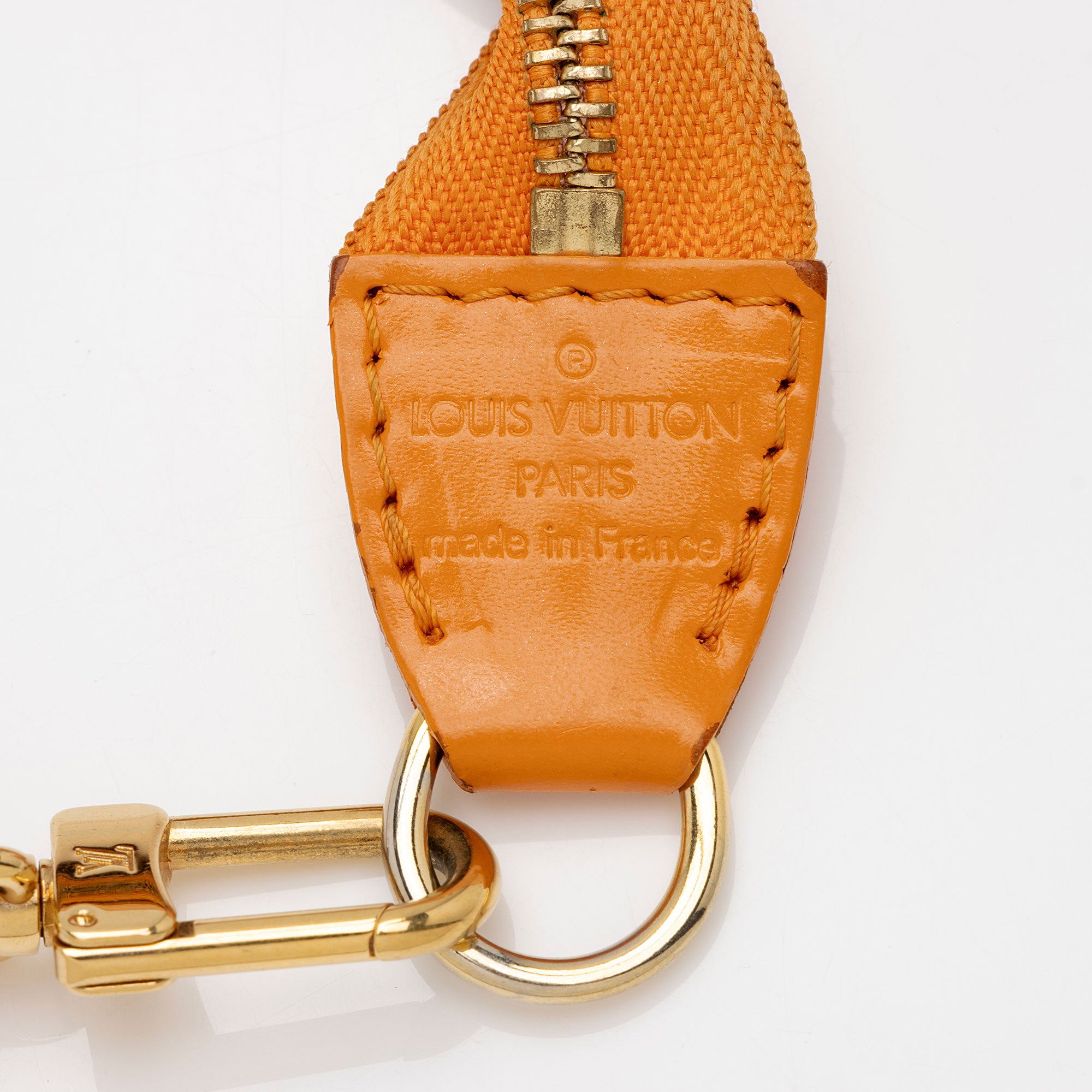 Louis Vuitton Epi Leather Pochette 21 Accessoires (SHF-17013)