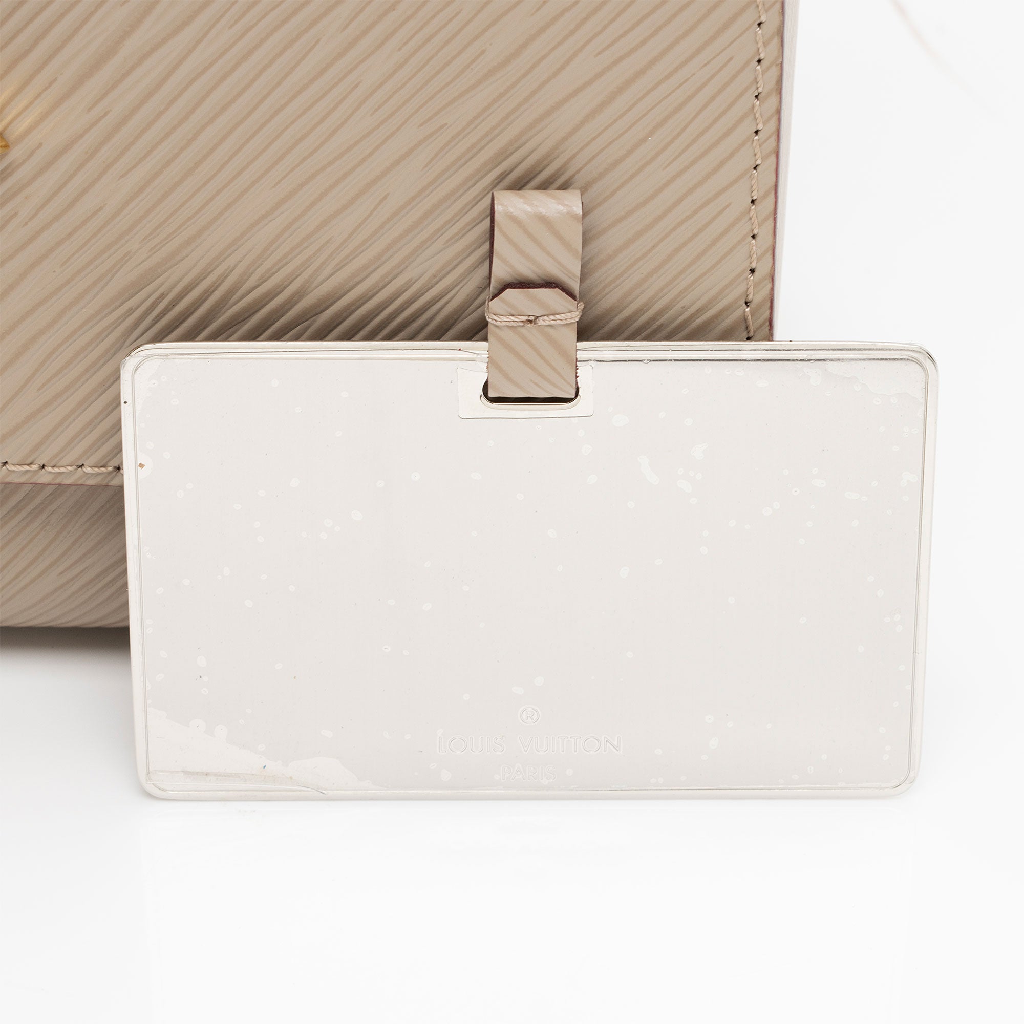 Louis Vuitton Epi Leather Twist MM Shoulder Bag (SHF-jv0LGT)