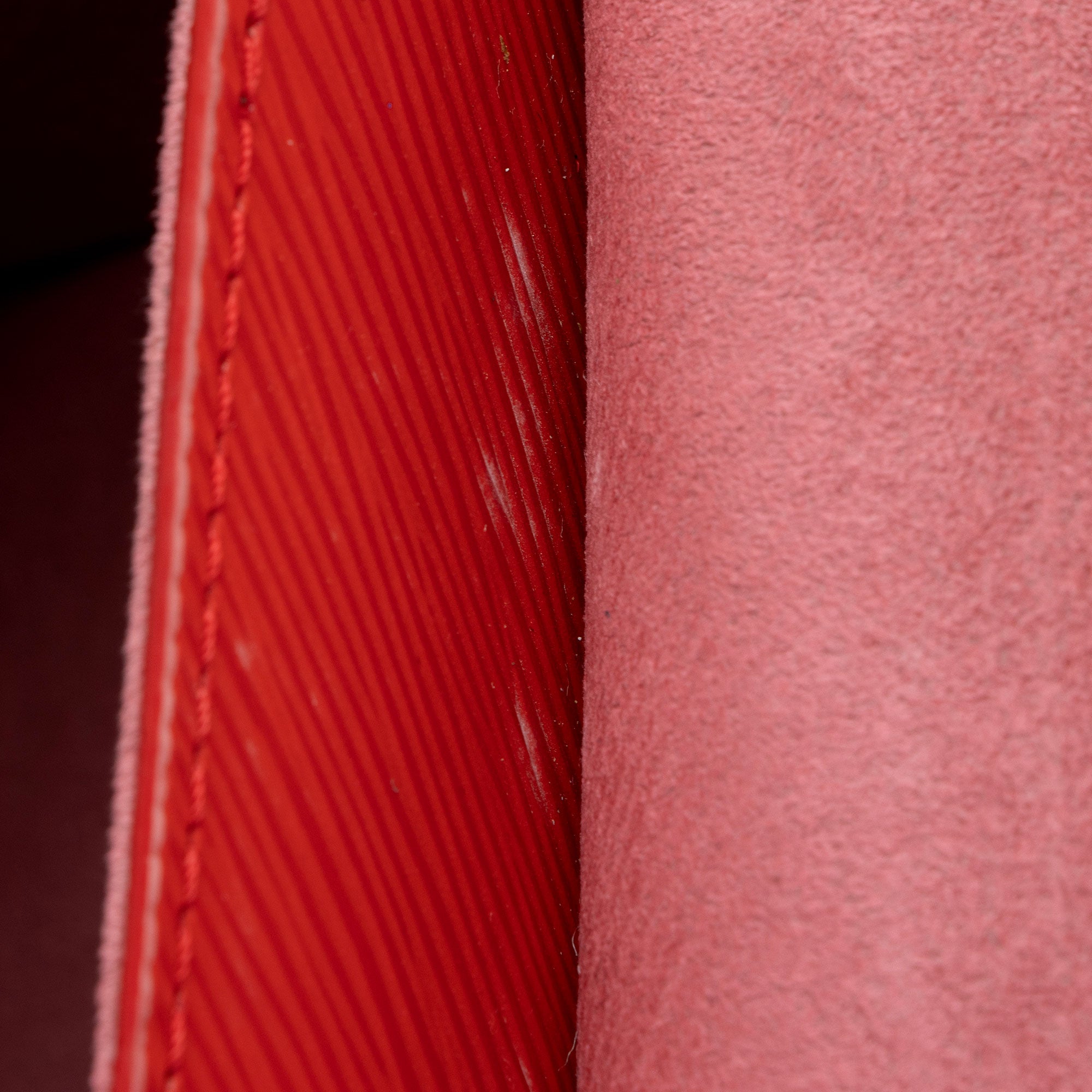 Louis Vuitton Epi Leather Twist MM Shoulder Bag