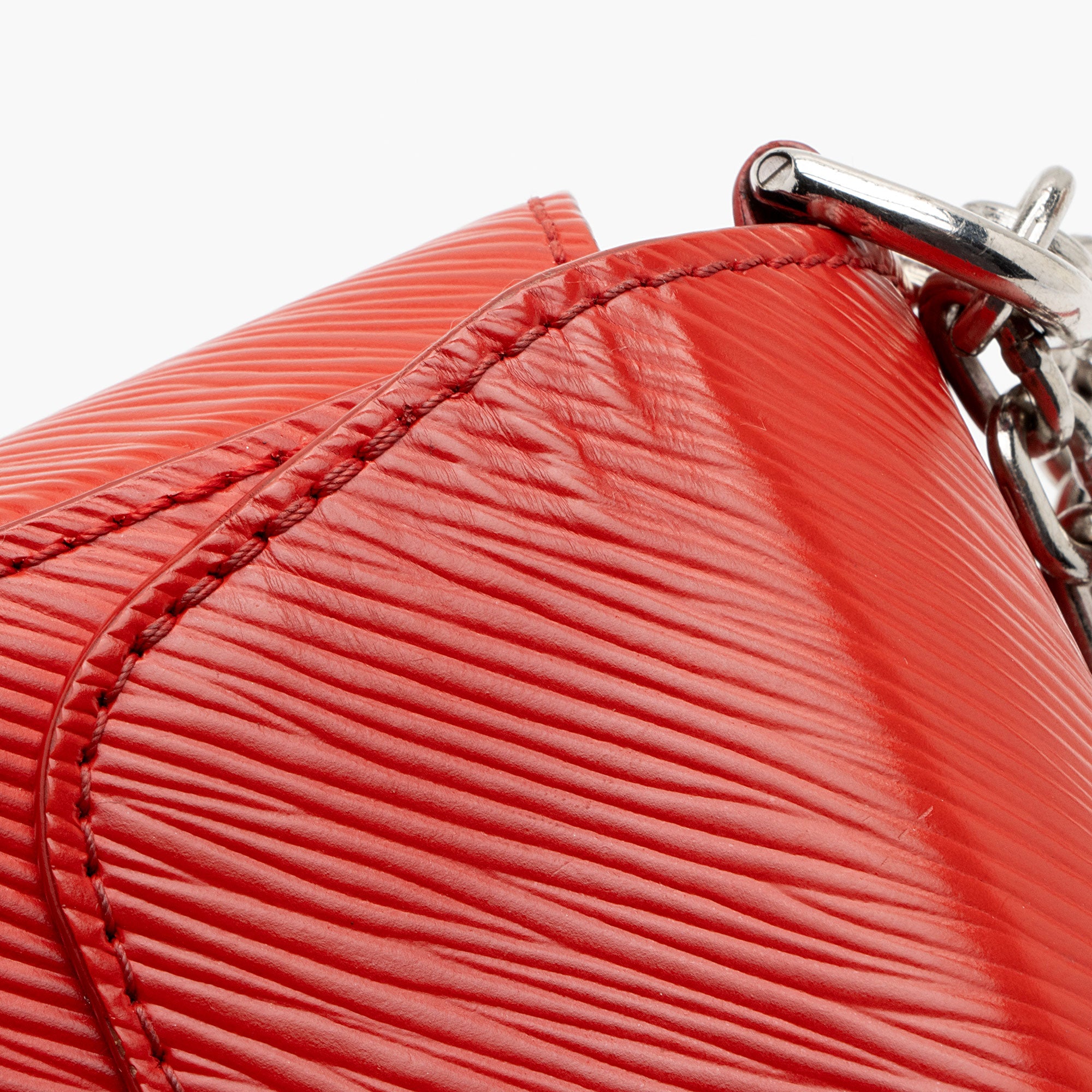 Louis Vuitton Epi Leather Twist MM Shoulder Bag