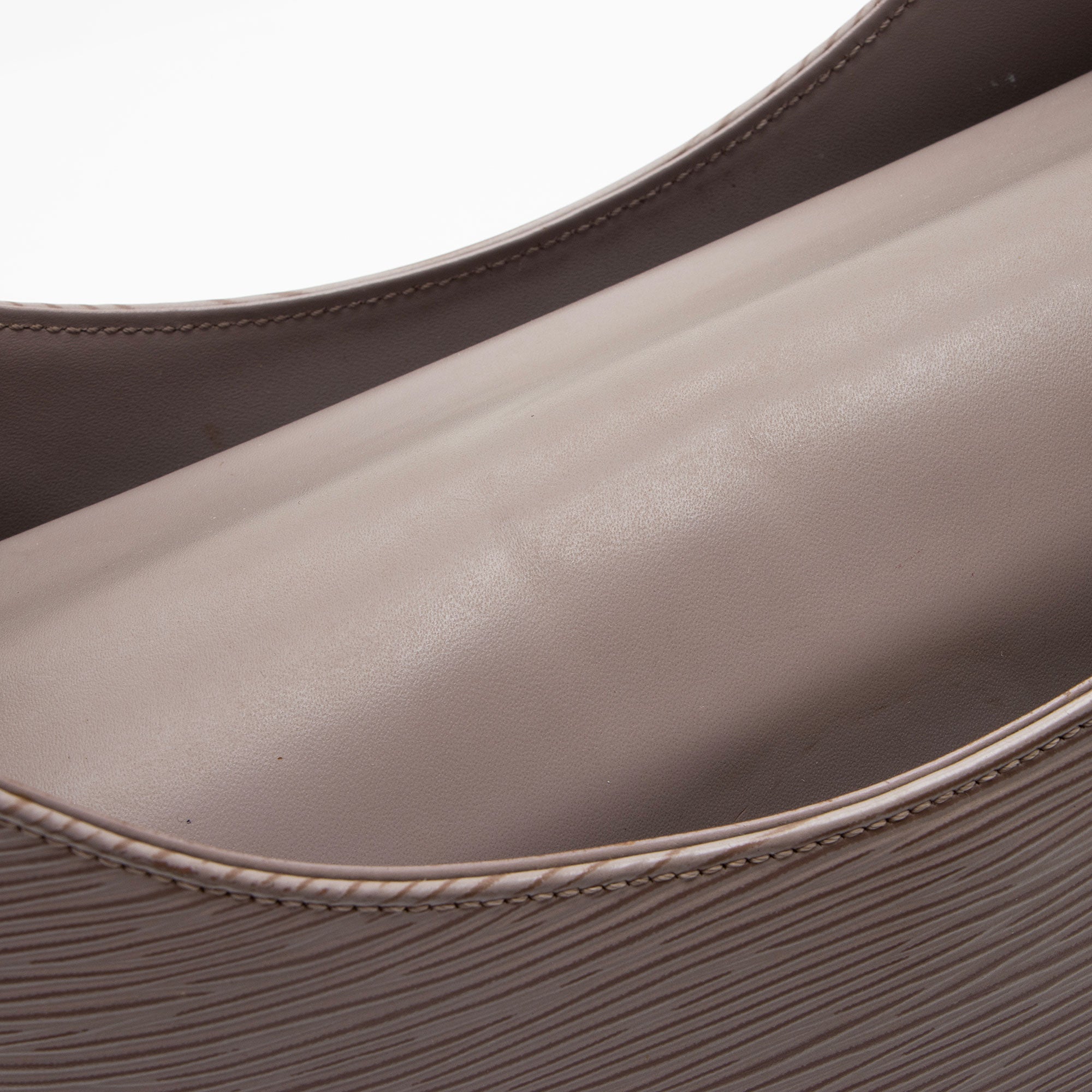 Louis Vuitton Epi Leather Verseau Shoulder Bag
