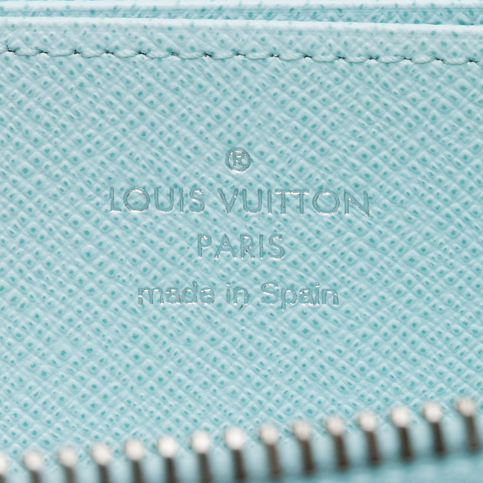 Louis Vuitton Epi Leather Zippy Wallet (SHF-JKxrjQ)