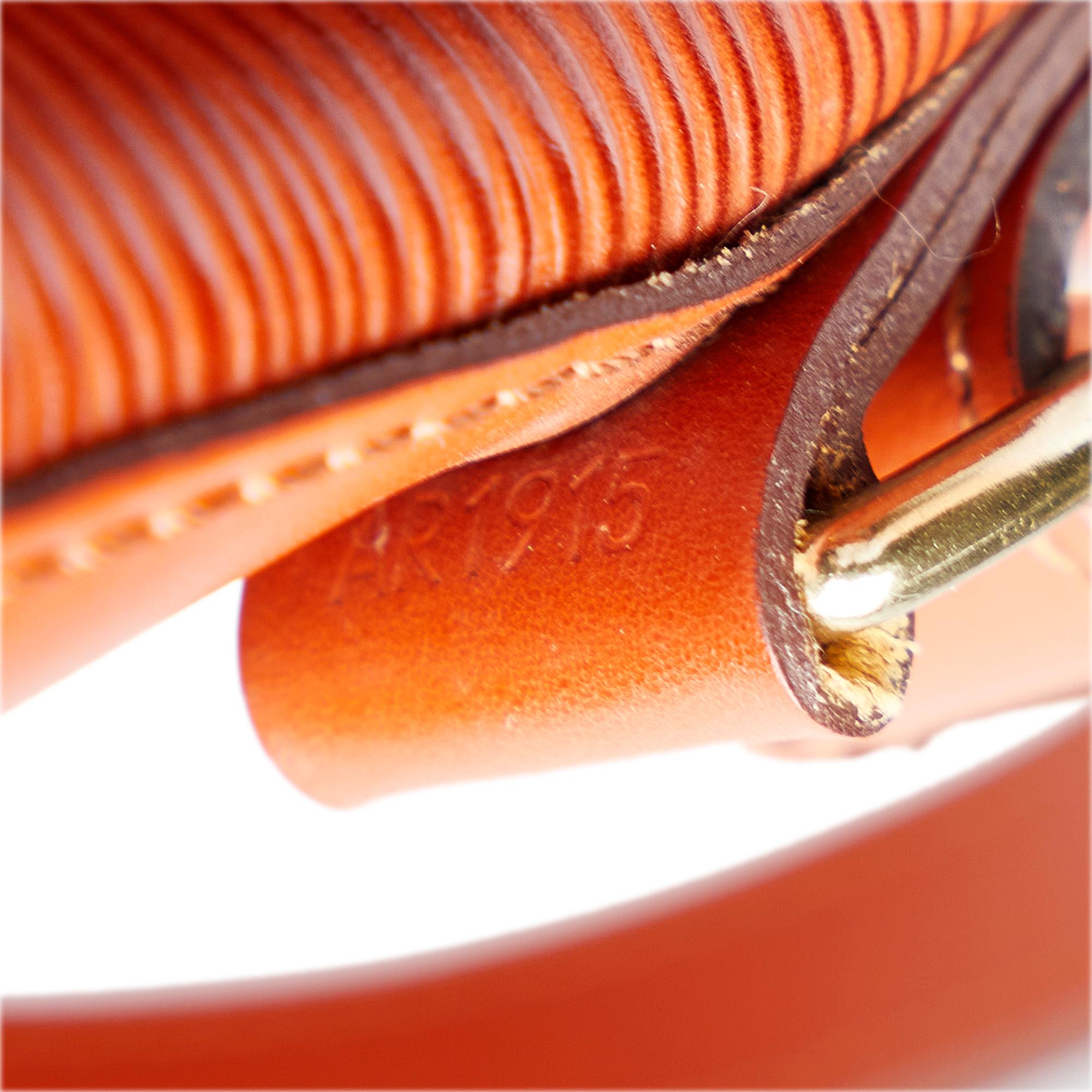 Louis Vuitton Epi Noe GM (SHG-o5JPhV)