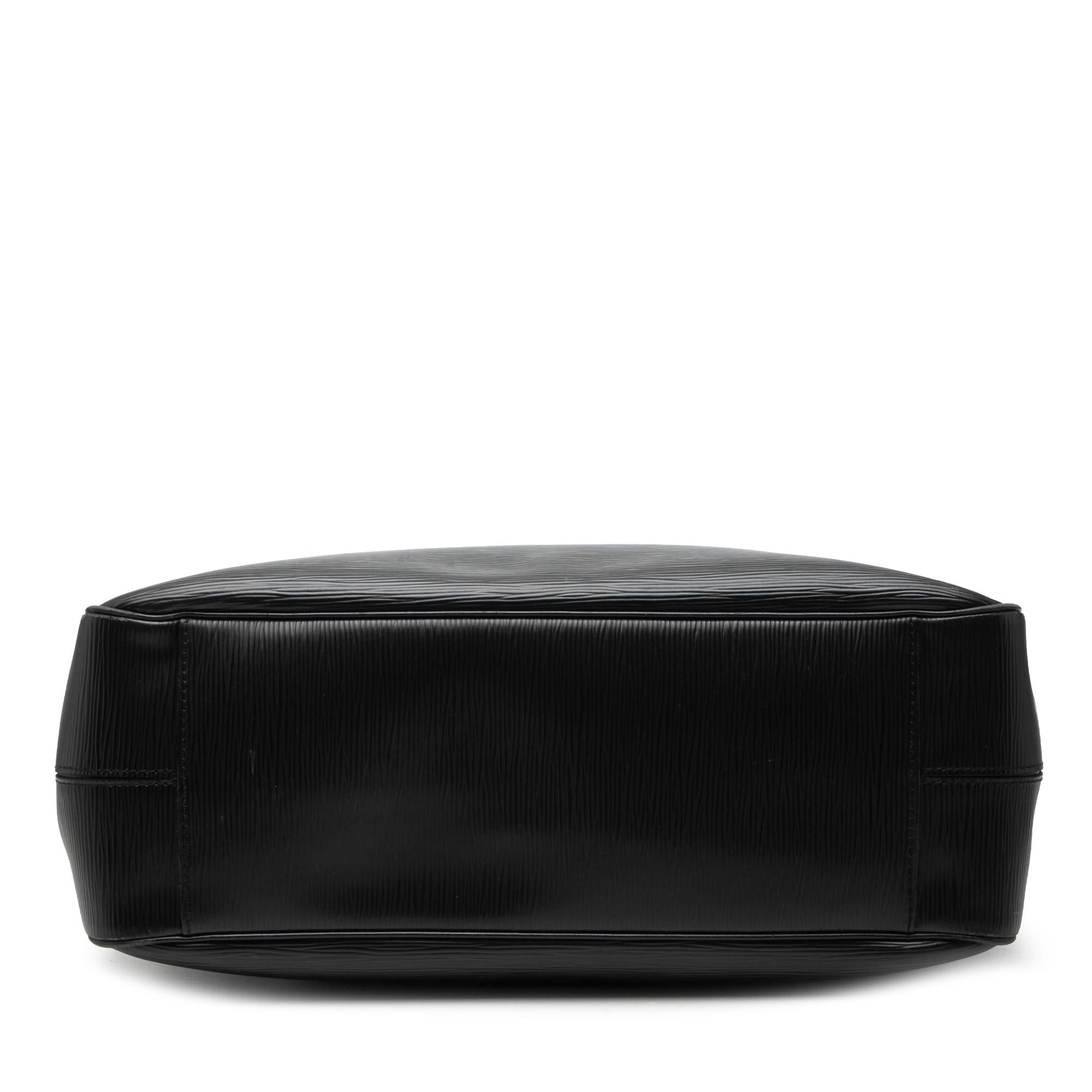 Louis Vuitton Epi Passy GM