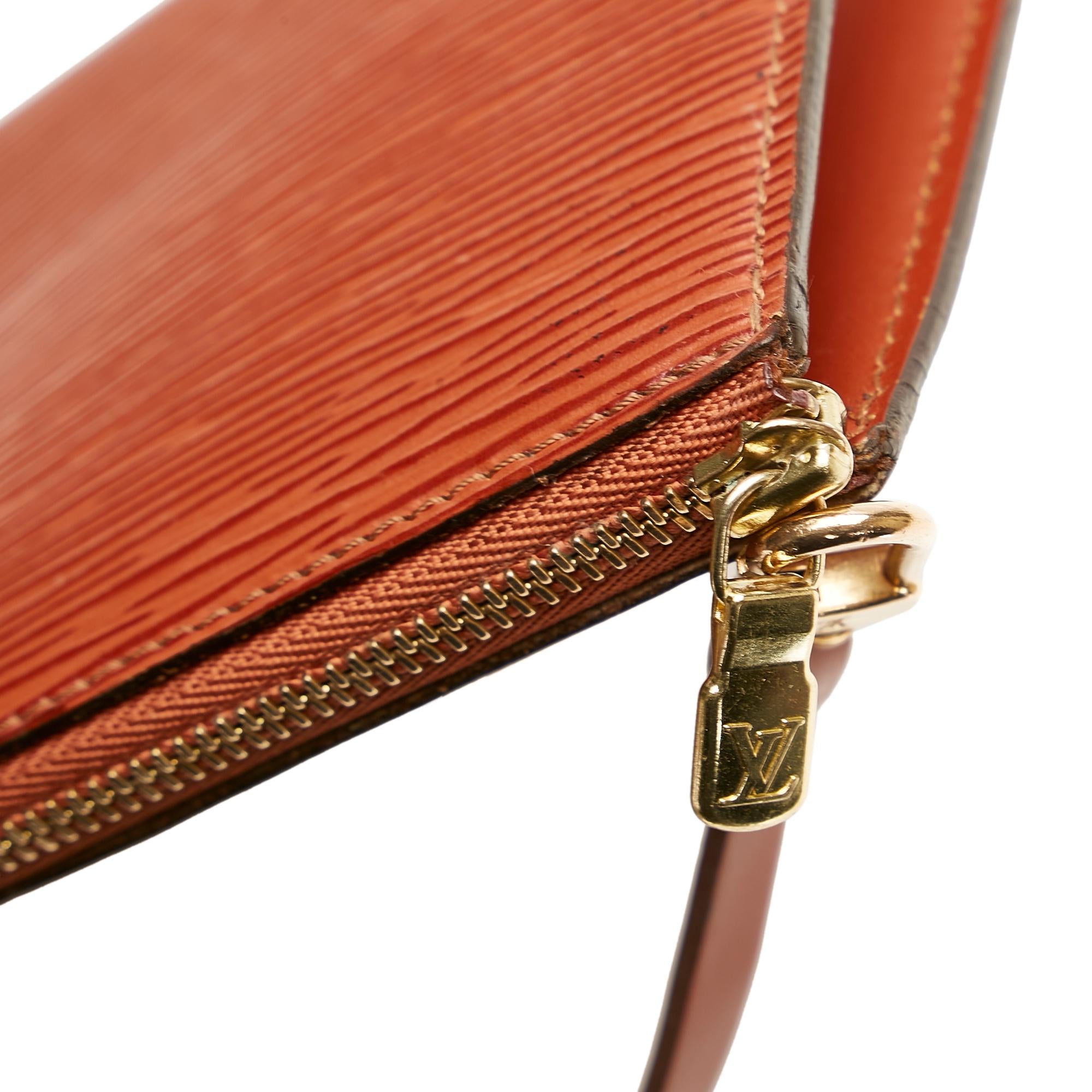 Louis Vuitton Epi Pochette Accessoires (SHG-1OzRb3)