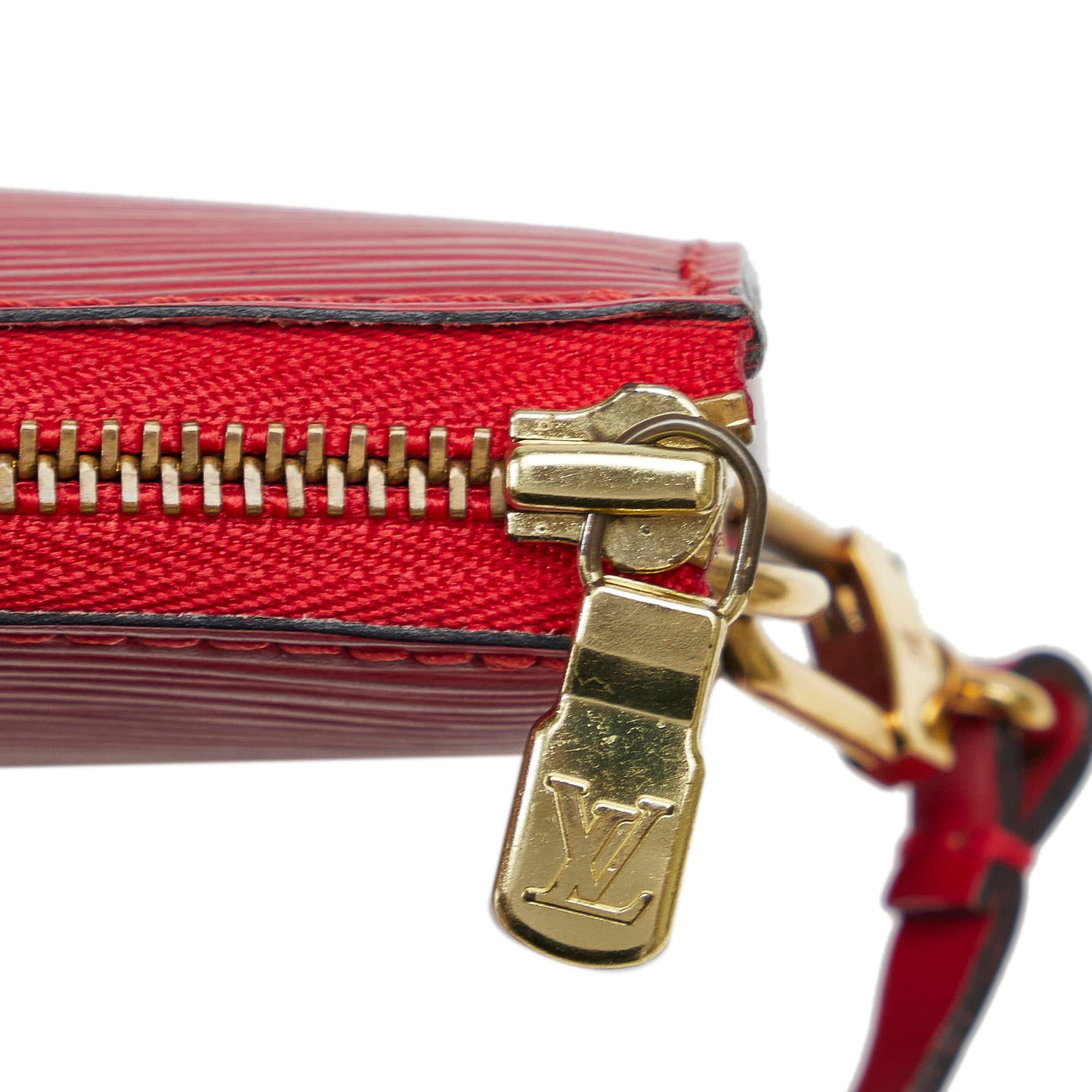 Louis Vuitton Epi Pochette Accessoires (SHG-js9t8Q)