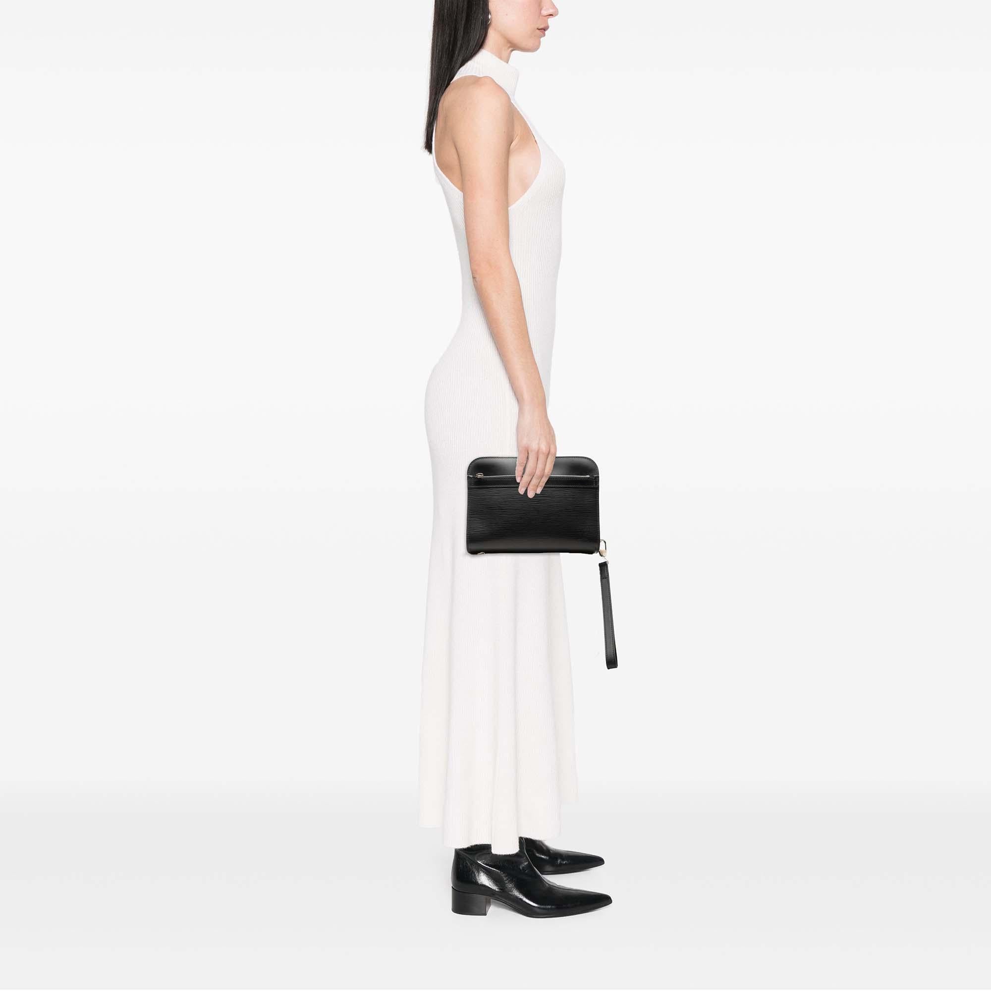 Louis Vuitton Epi Pochette Hoche