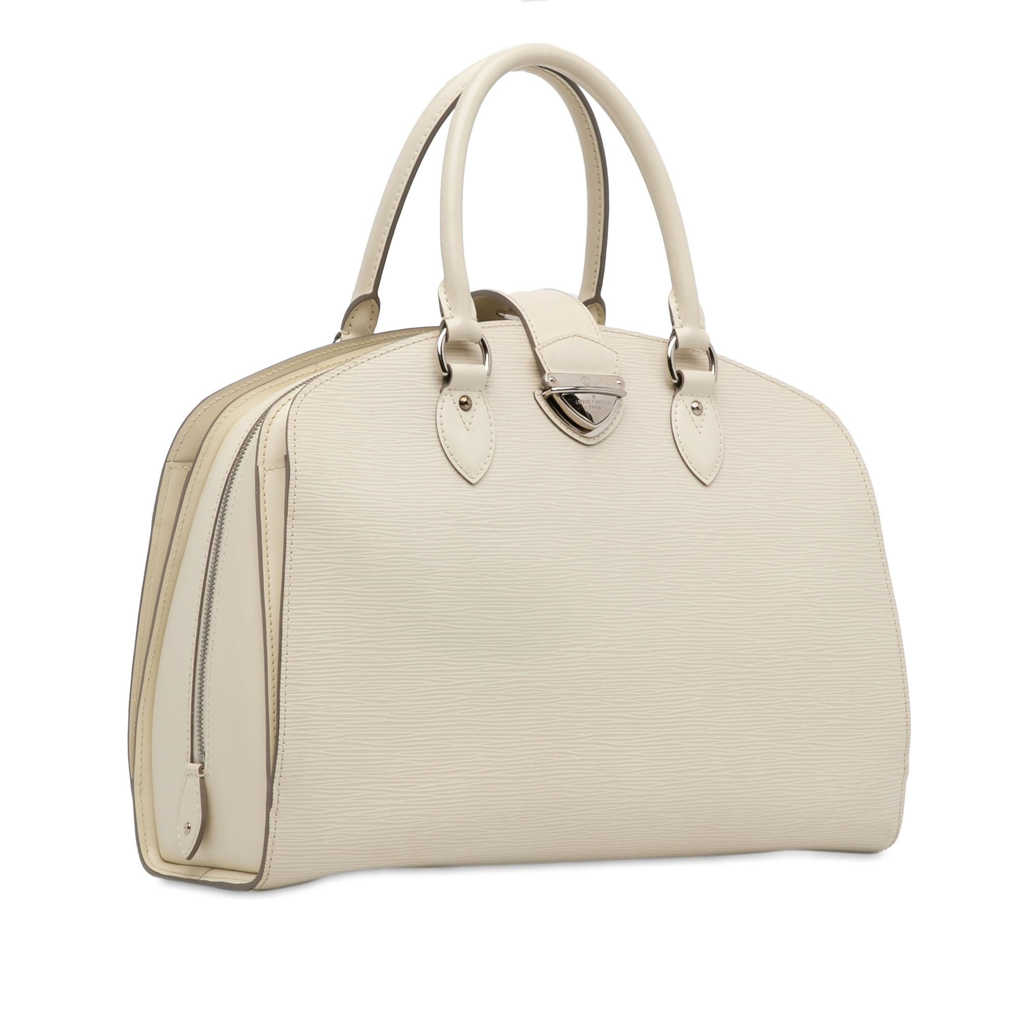 Louis Vuitton Epi Pont Neuf GM (SHG-WqPxdQ)