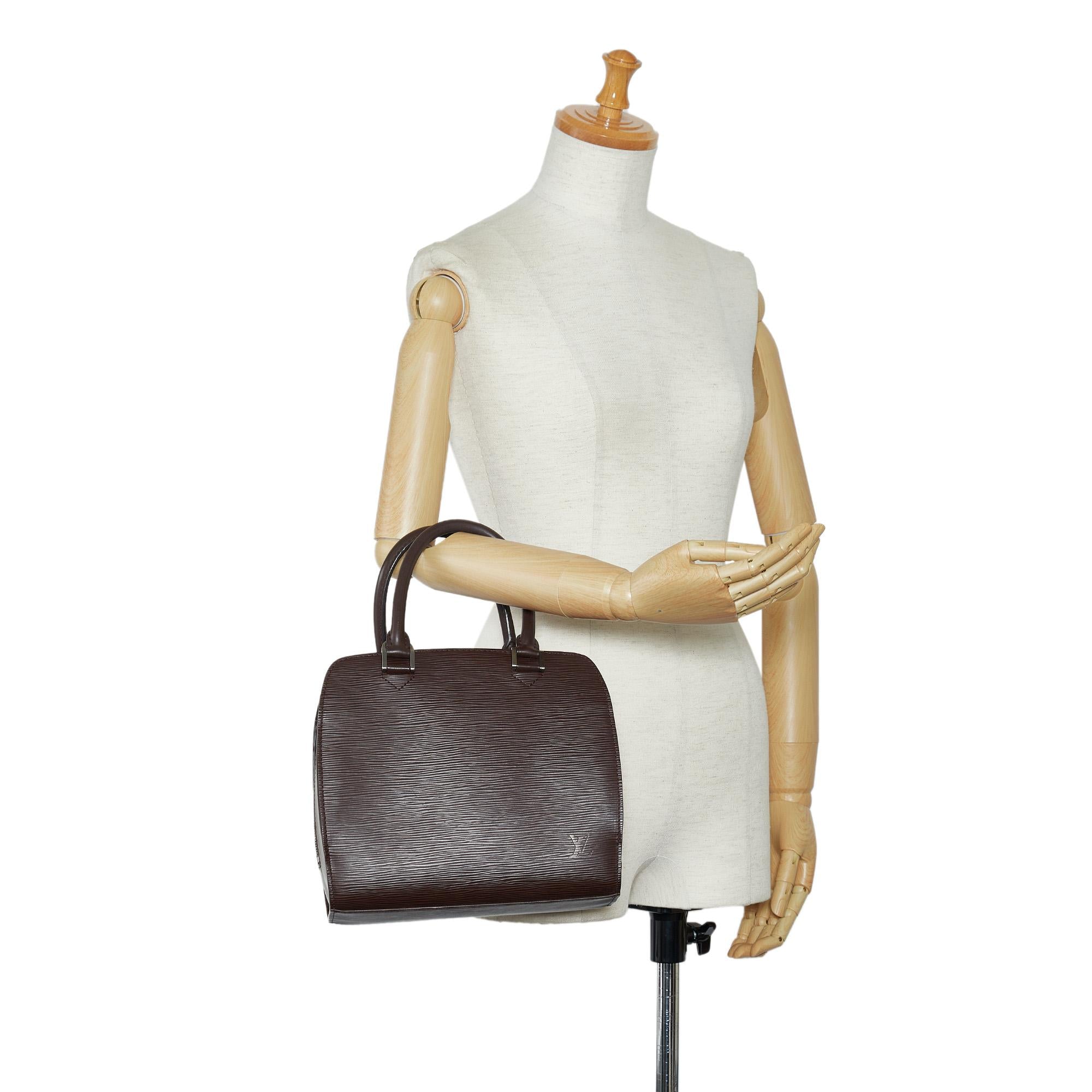 Louis Vuitton Epi Pont Neuf (SHG-zdwhFI)