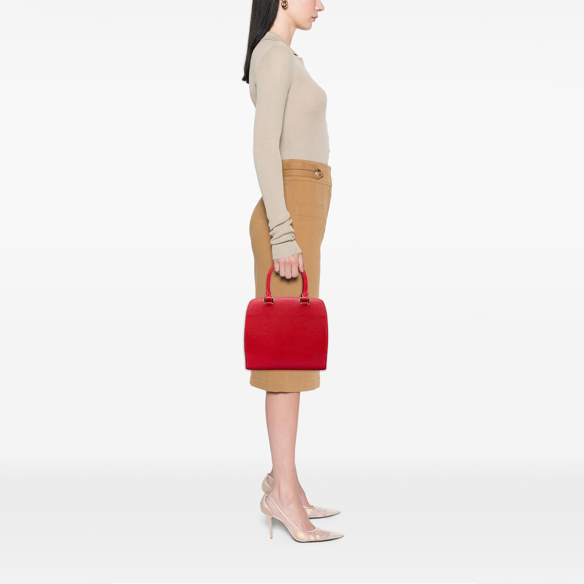Louis Vuitton Epi Pont Neuf