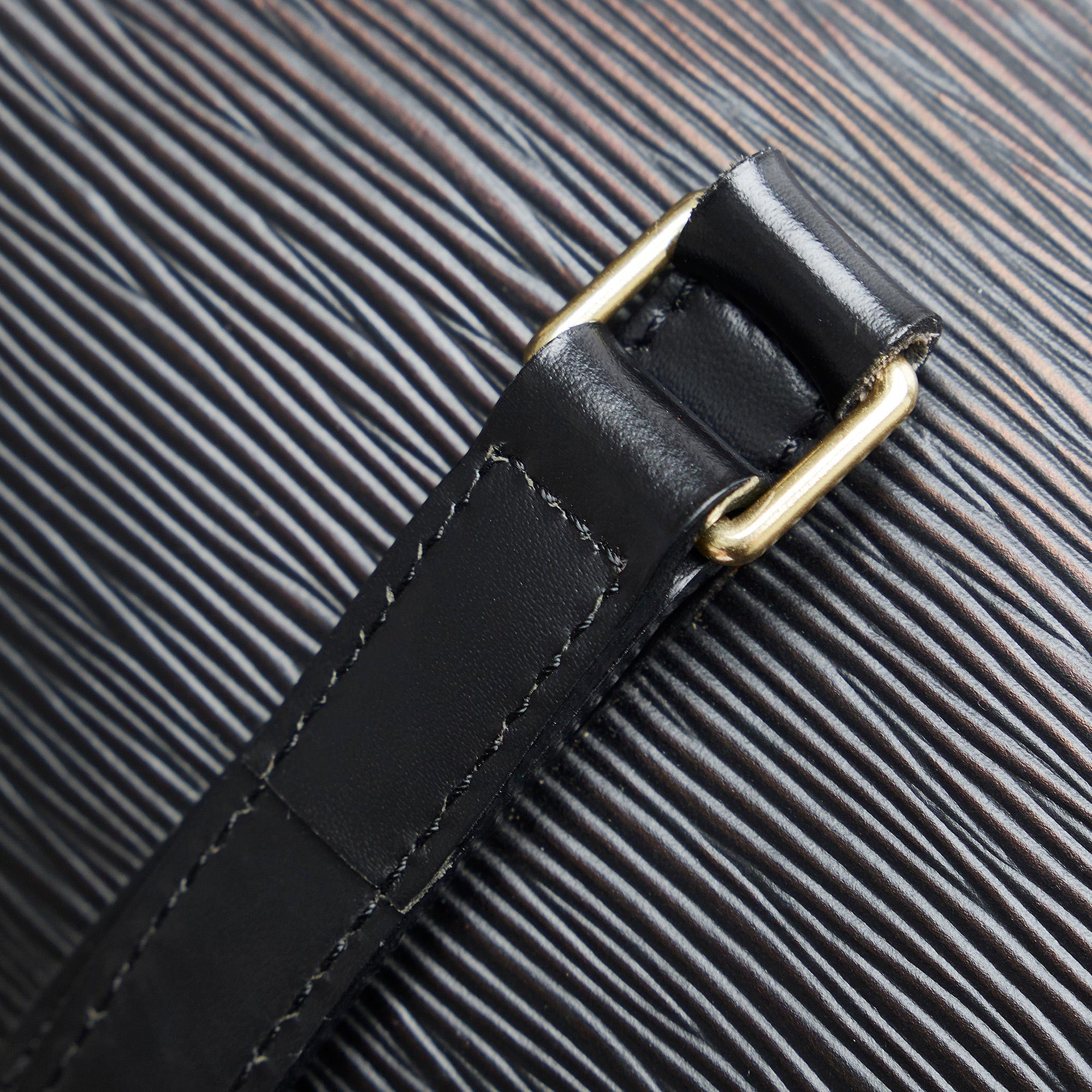 Louis Vuitton Epi Soufflot (SHG-AcdBgL)