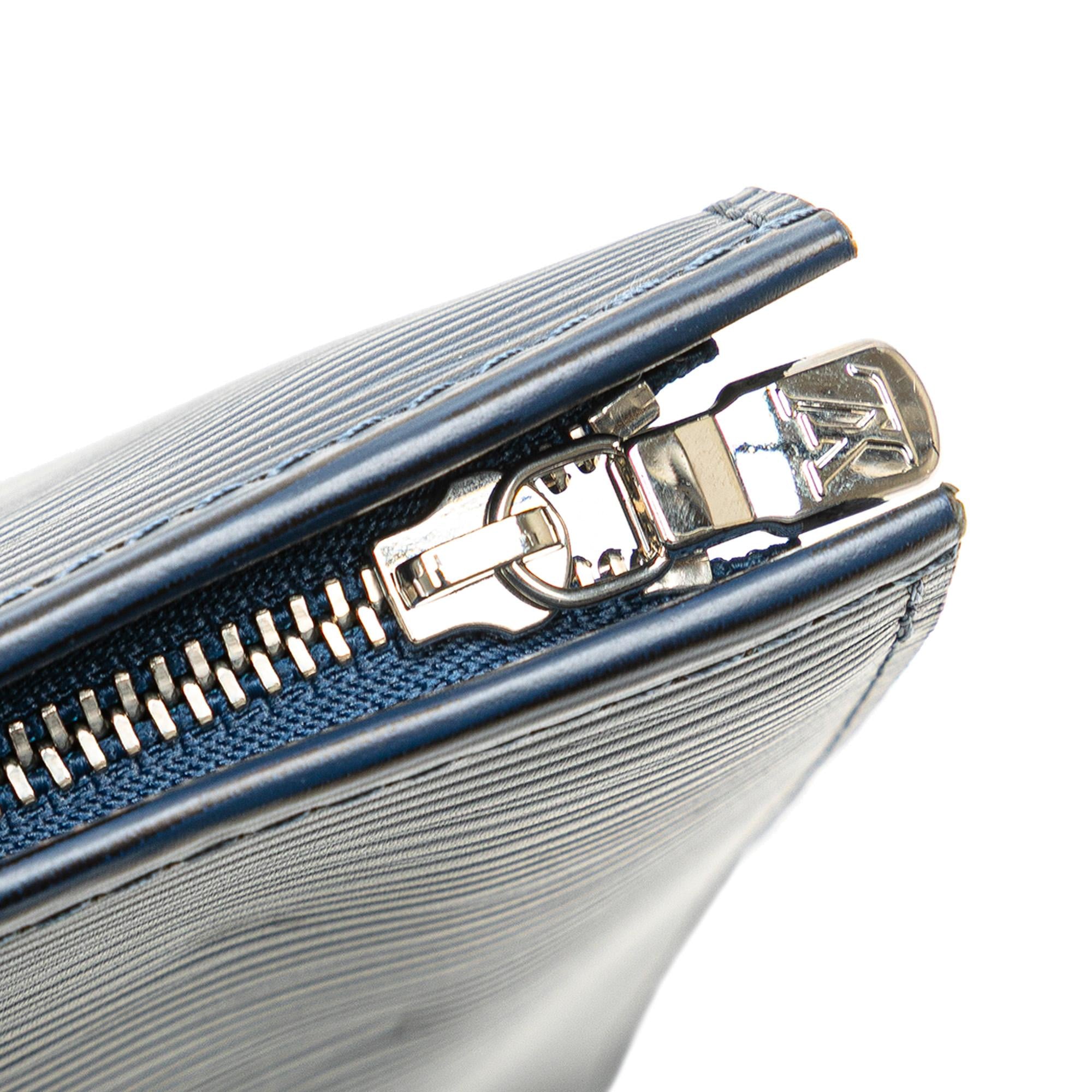 Louis Vuitton Epi Toiletry Pouch 26