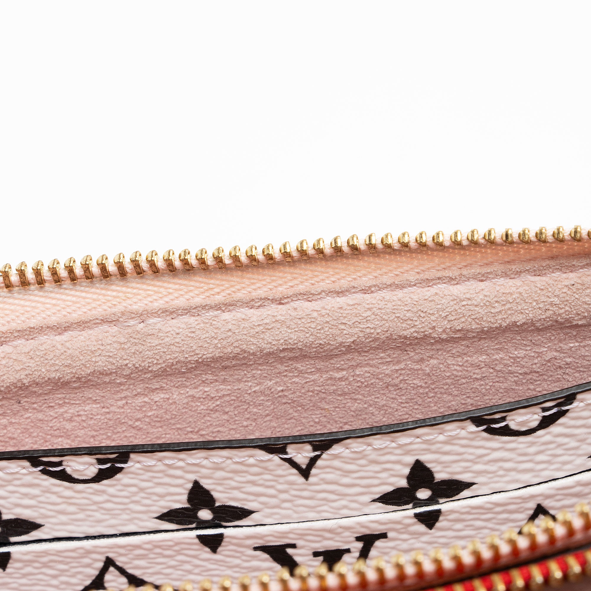 Louis Vuitton Giant Monogram Canvas Double Zip Pochette (SHF-quhlOa)