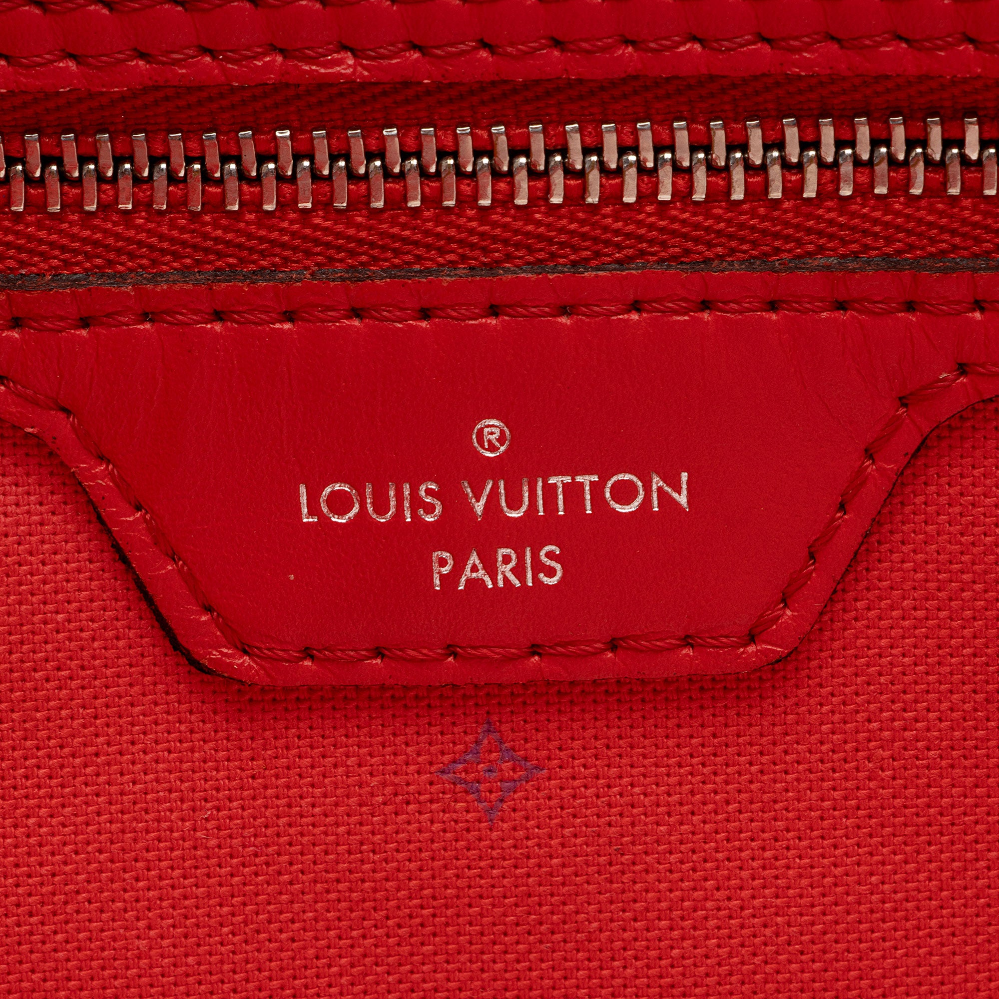 Louis Vuitton Giant Monogram Canvas Escale Neverfull MM Tote (SHF-Gnk0zz)
