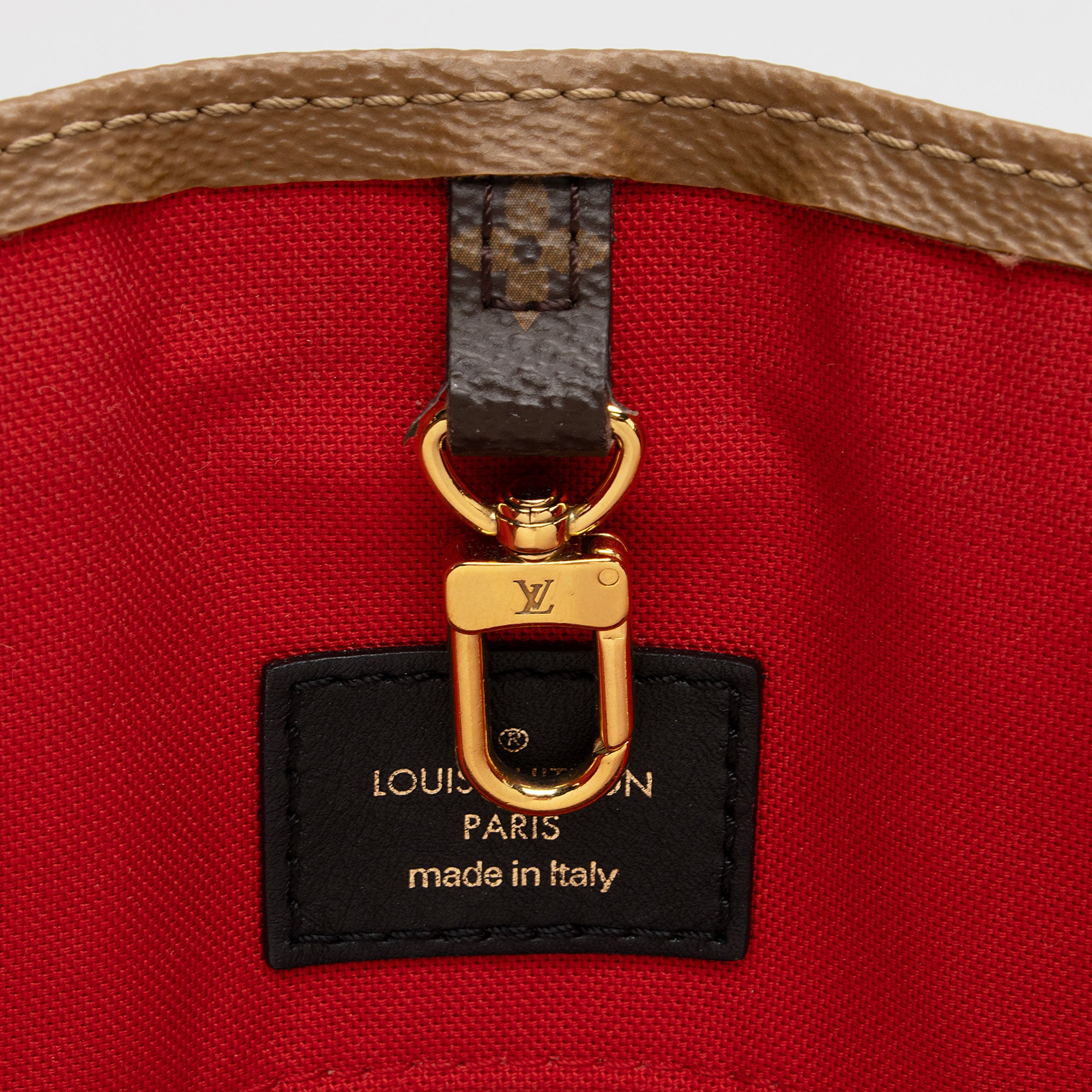 Louis Vuitton Giant Monogram Canvas Onthego GM Tote (SHF-BTGNiS)