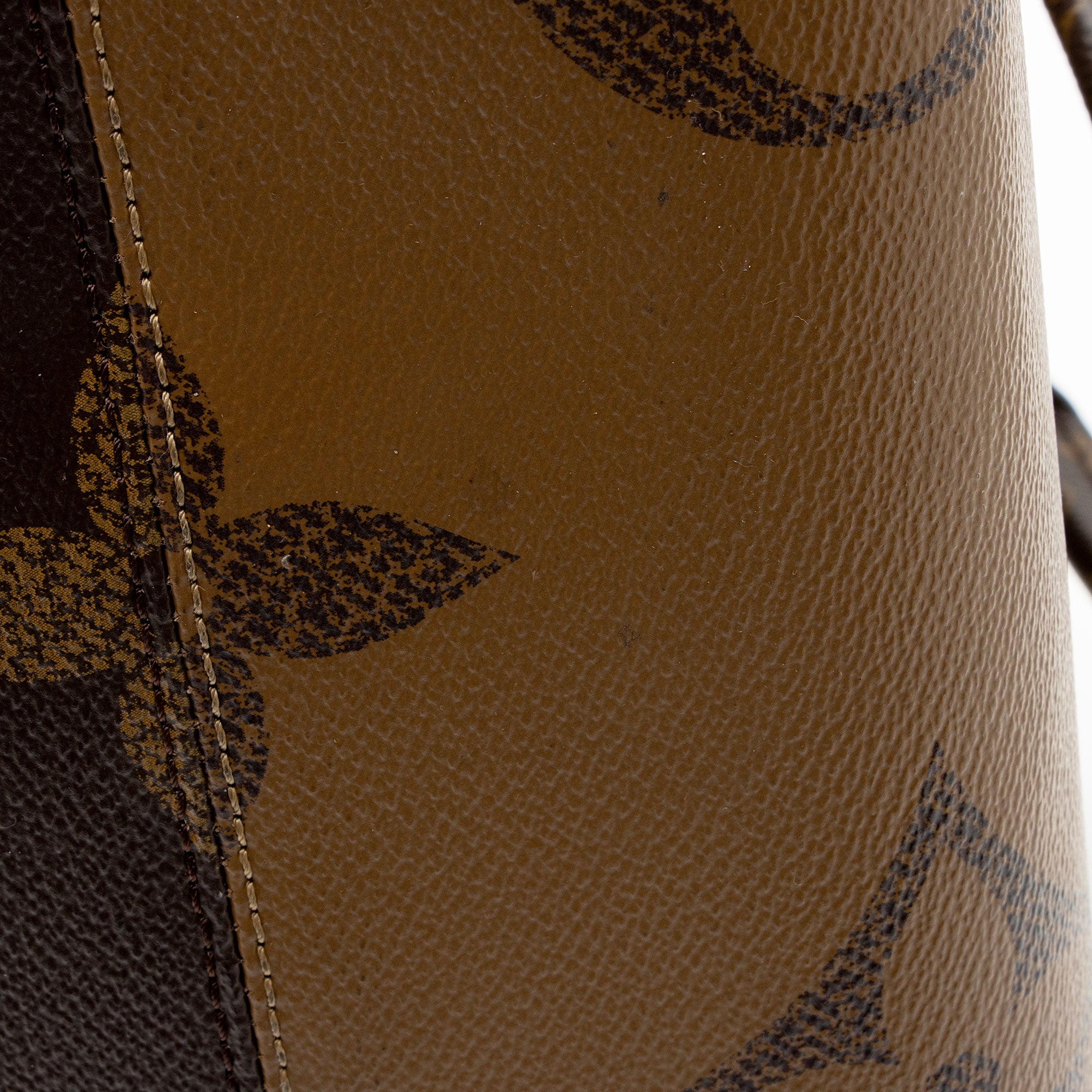 Louis Vuitton Giant Monogram Canvas Onthego MM Tote (SHF-fOILTP)