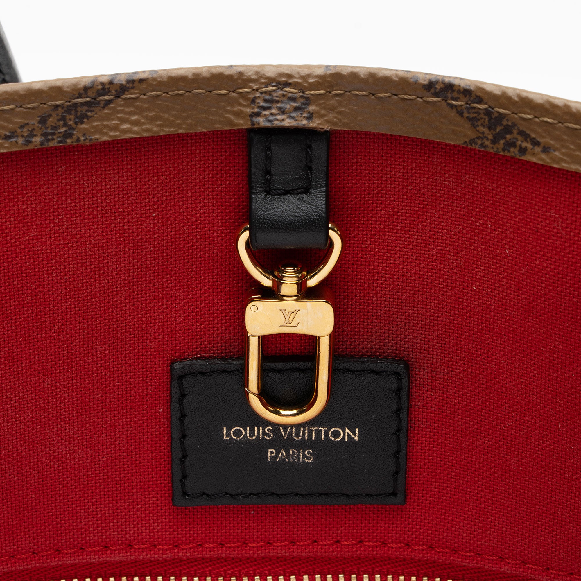 Louis Vuitton Giant Monogram Canvas Onthego MM Tote (SHF-B5VuuY)
