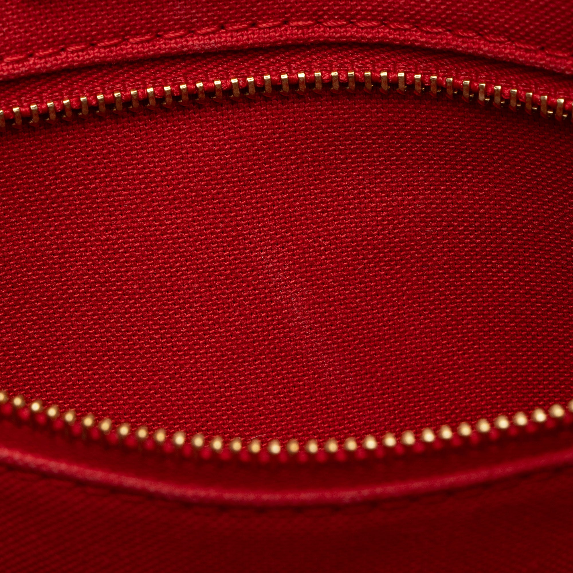 Louis Vuitton Giant Monogram Canvas Onthego MM Tote (SHF-B5VuuY)