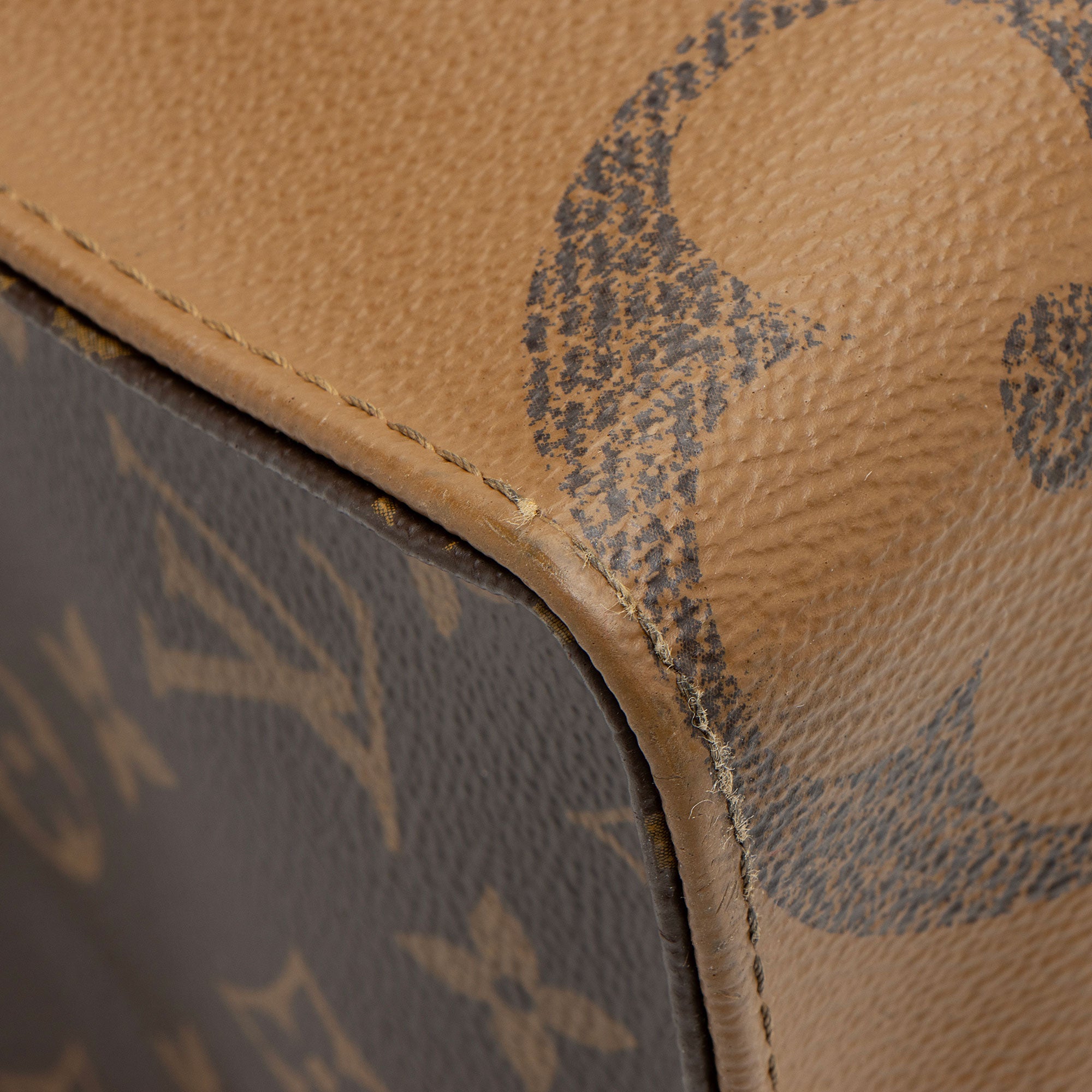 Louis Vuitton Giant Monogram Canvas Onthego MM Tote