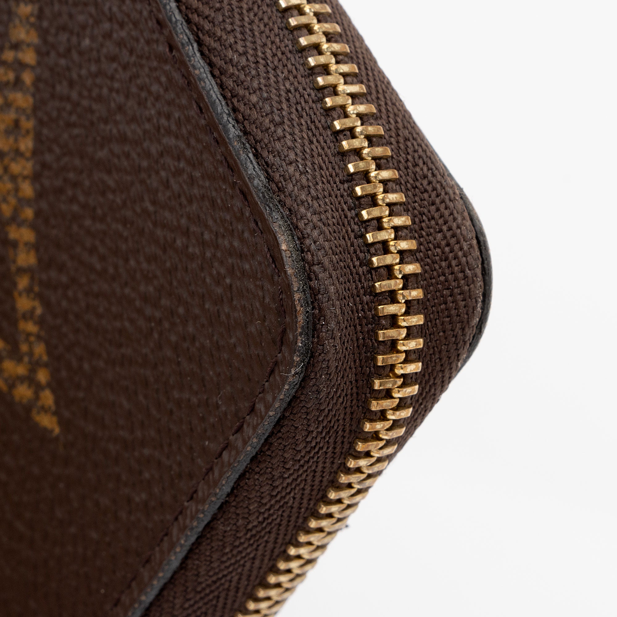 Louis Vuitton Giant Monogram Canvas Zippy Coin Purse (SHF-hgjWkd)