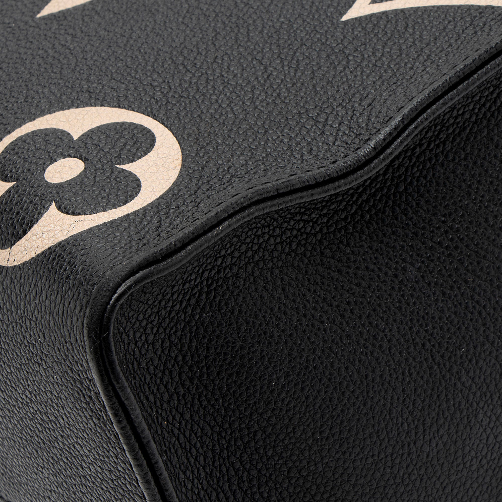 Louis Vuitton Giant Monogram Empreinte Bicolor Onthego MM Tote