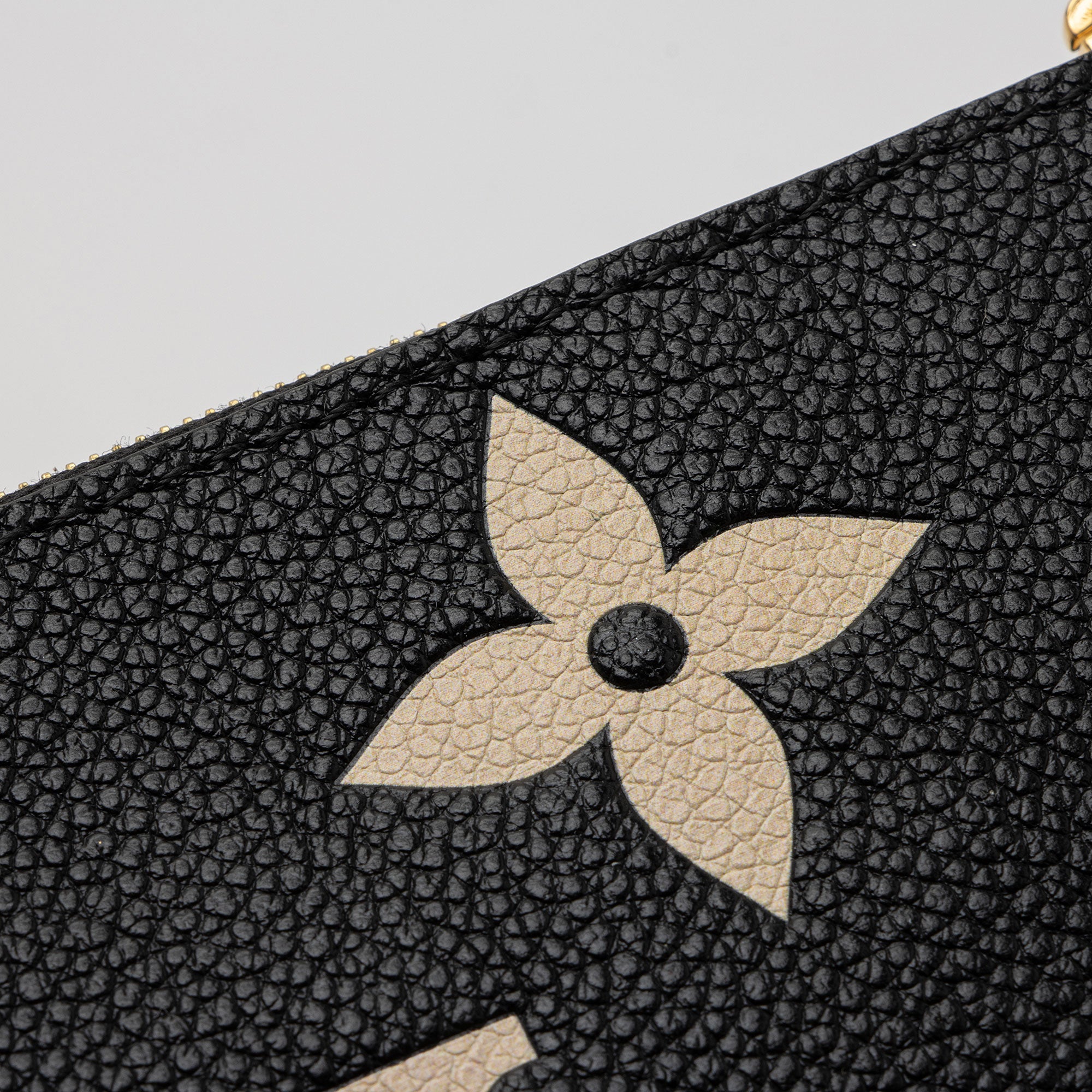 Louis Vuitton Giant Monogram Empreinte Double Zip Pochette (SHF-v92Poz)