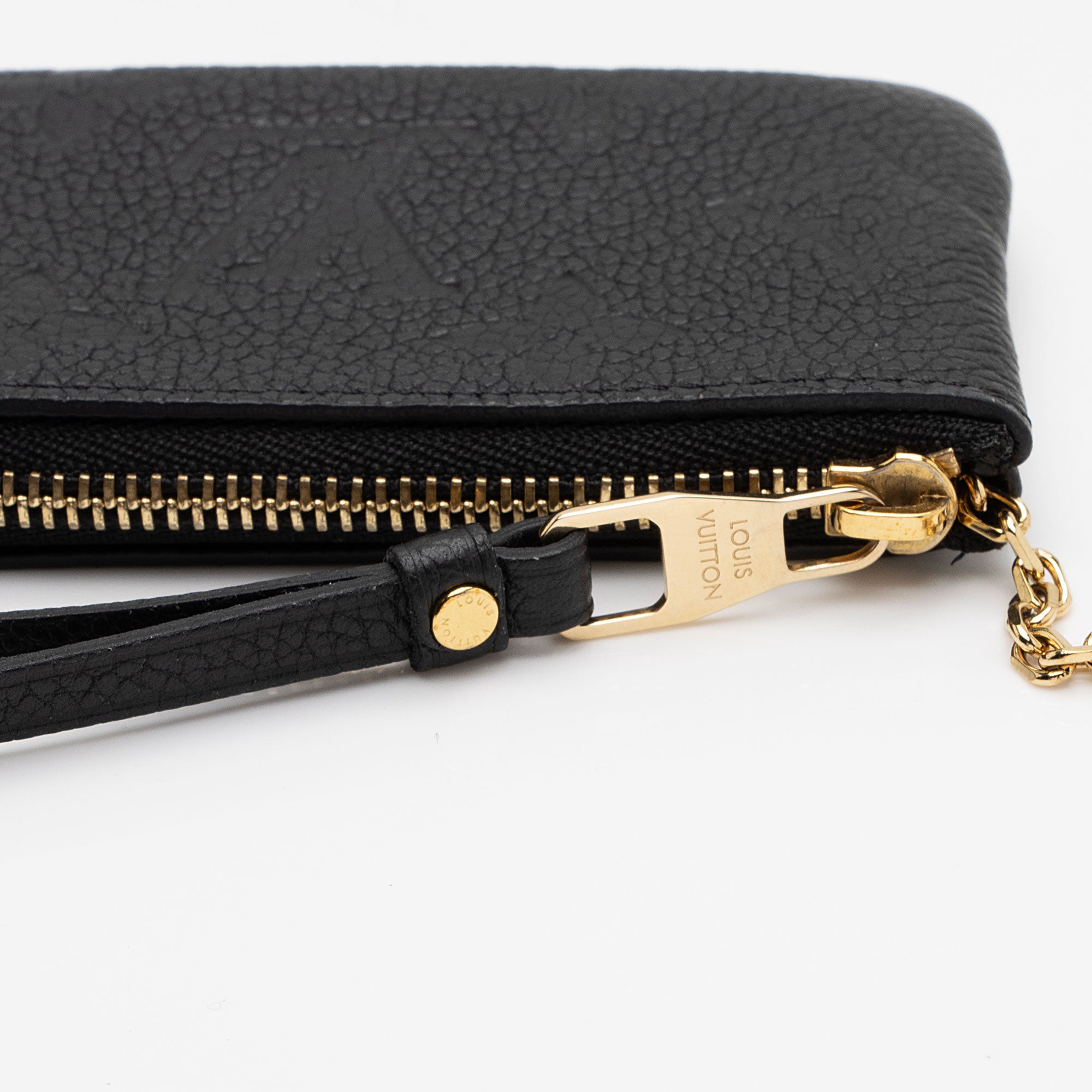 Louis Vuitton Giant Monogram Empreinte Key Pouch (SHF-HrHxfj)