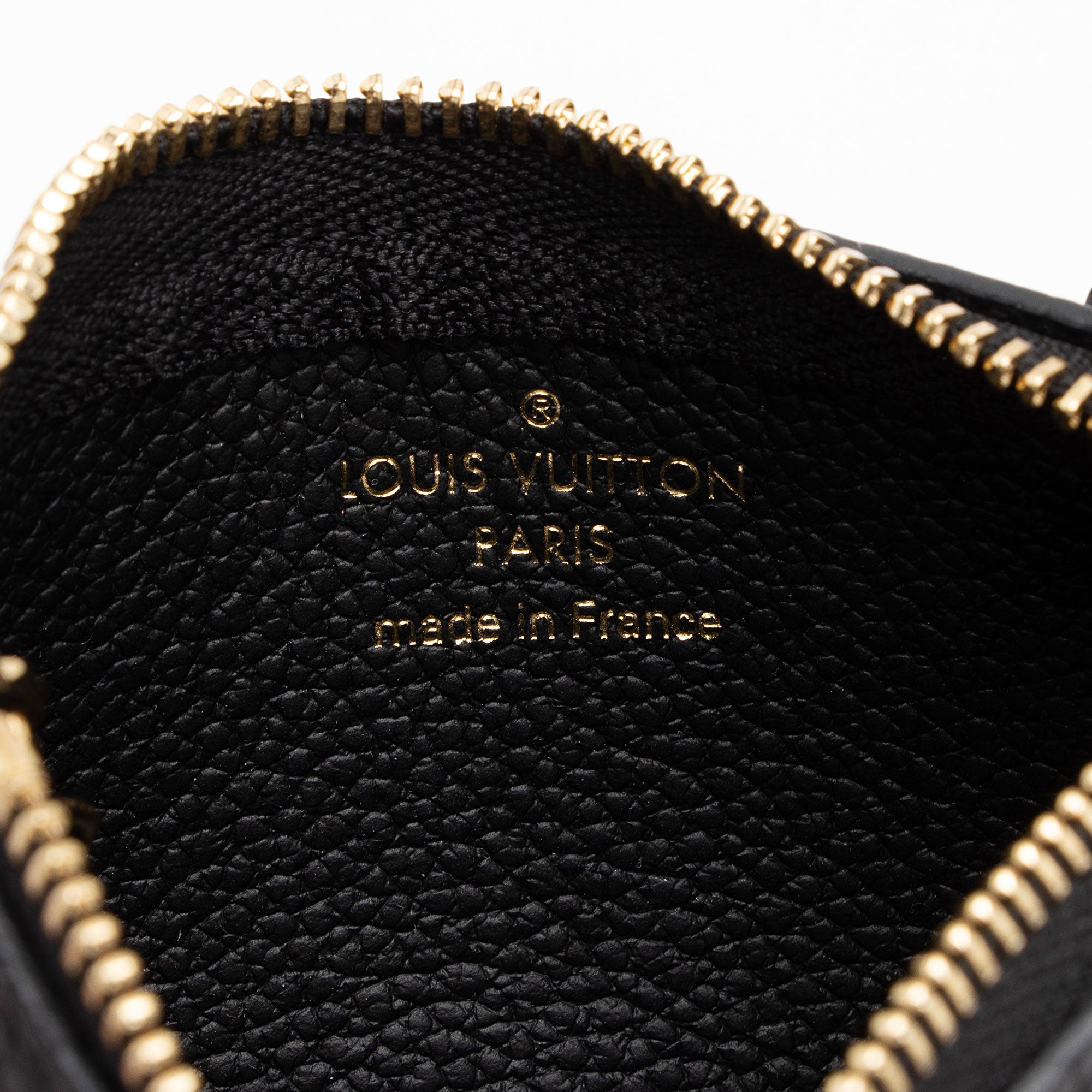 Louis Vuitton Giant Monogram Empreinte Key Pouch (SHF-HrHxfj)