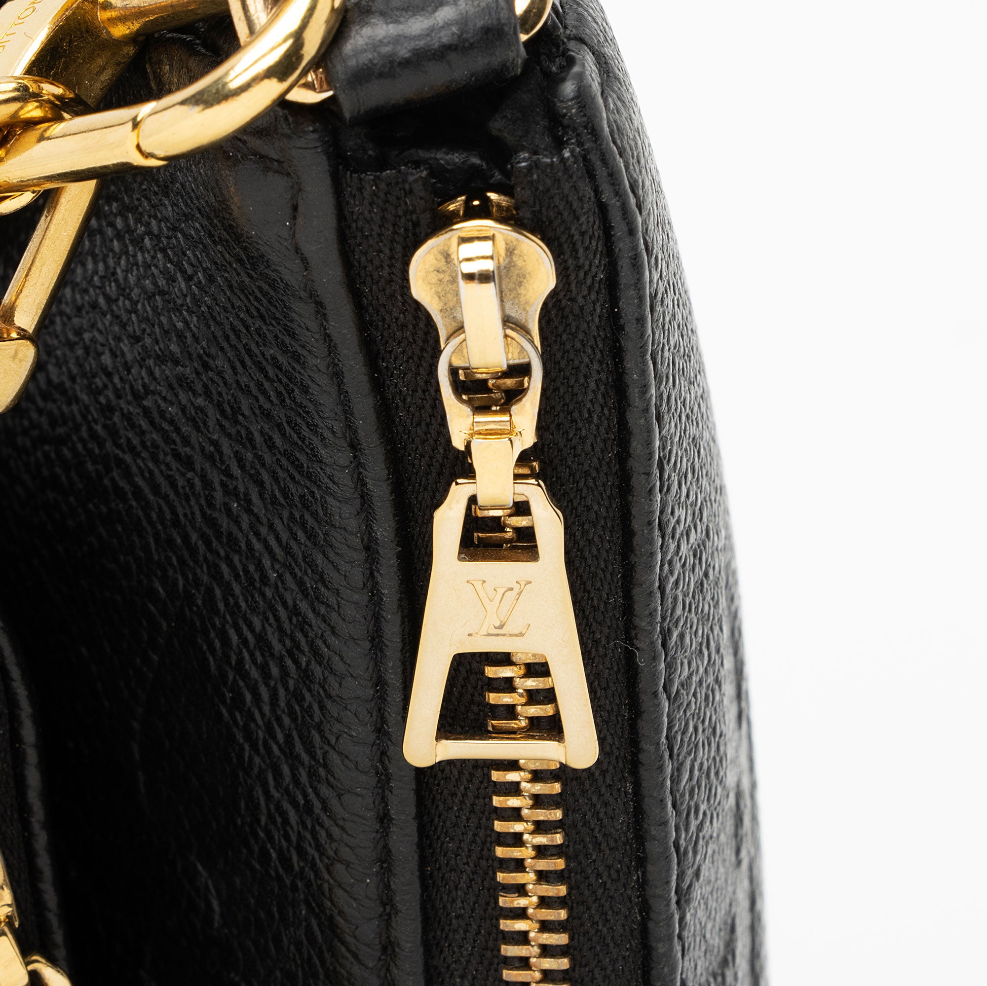 Louis Vuitton Giant Monogram Empreinte Multi-Pochette Accessoires (SHF-gyK32U)