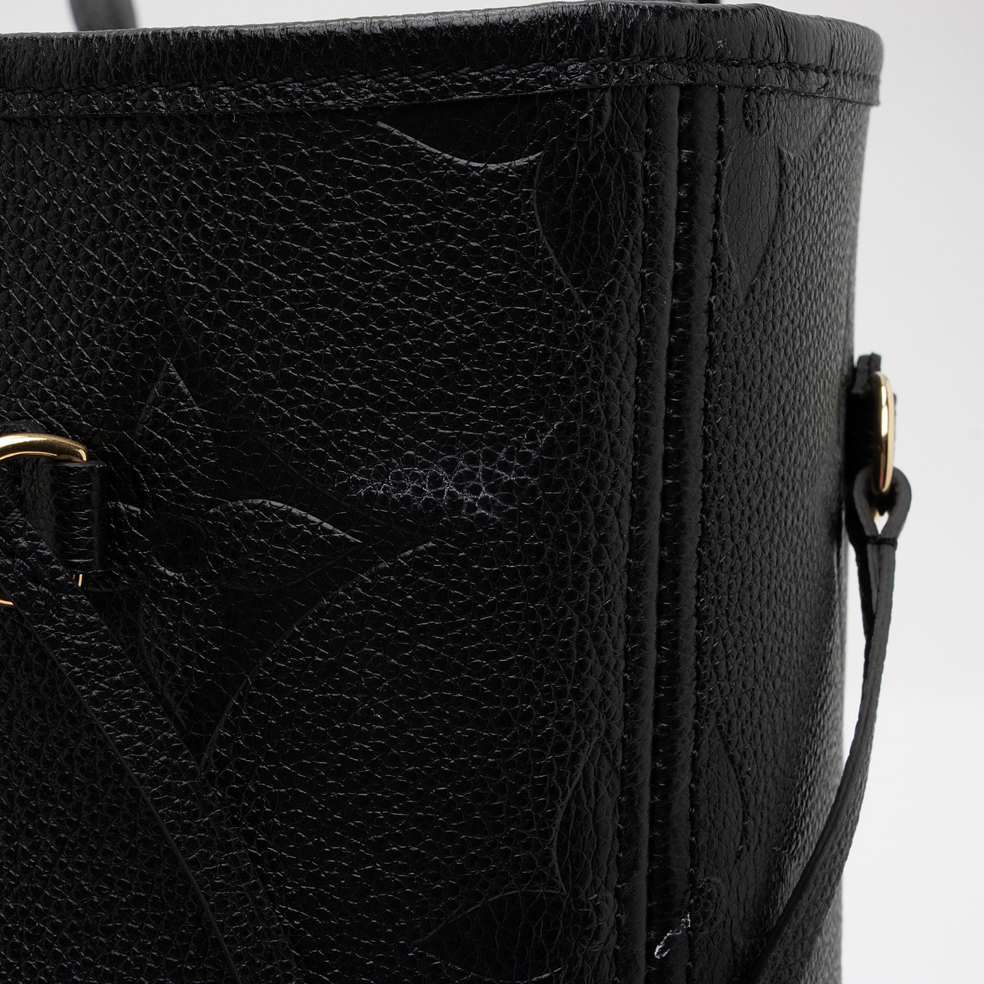 Louis Vuitton Giant Monogram Empreinte Neverfull MM Tote (SHF-gknuRH)