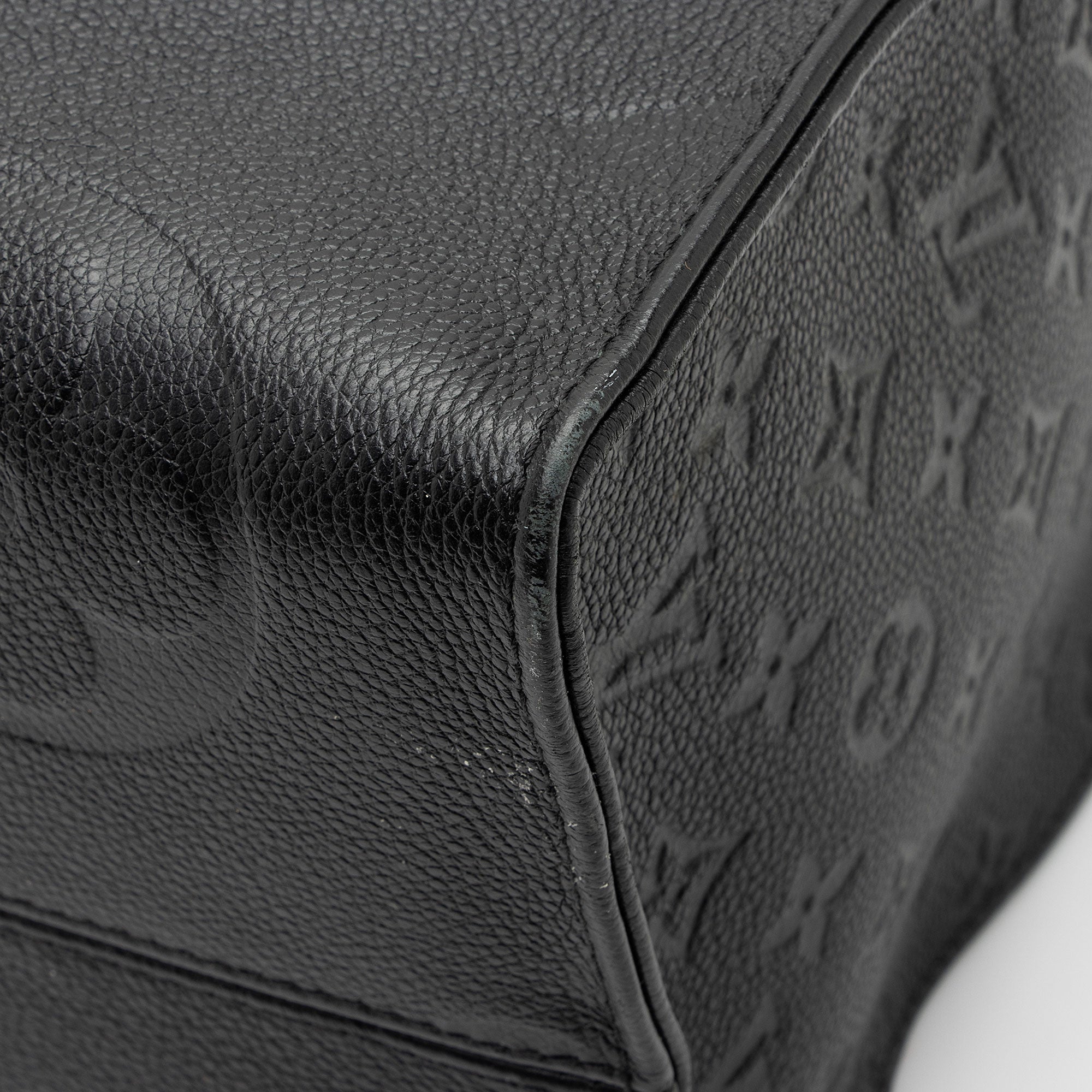 Louis Vuitton Giant Monogram Empreinte Onthego GM Tote (SHF-Lgb7yG)