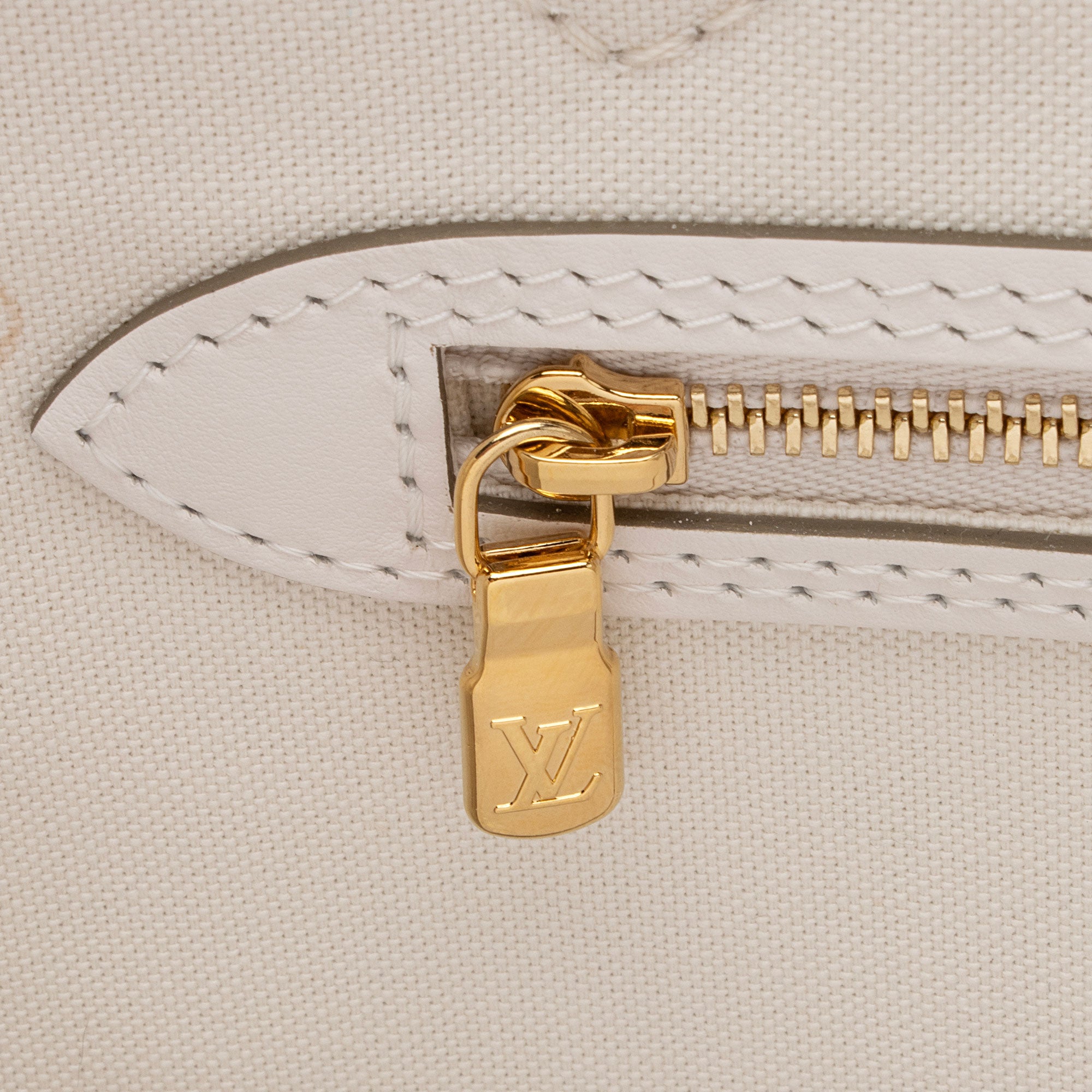 Louis Vuitton Giant Monogram Empreinte Spring In The City Neverfull MM Tote (SHF-9VuzNn)