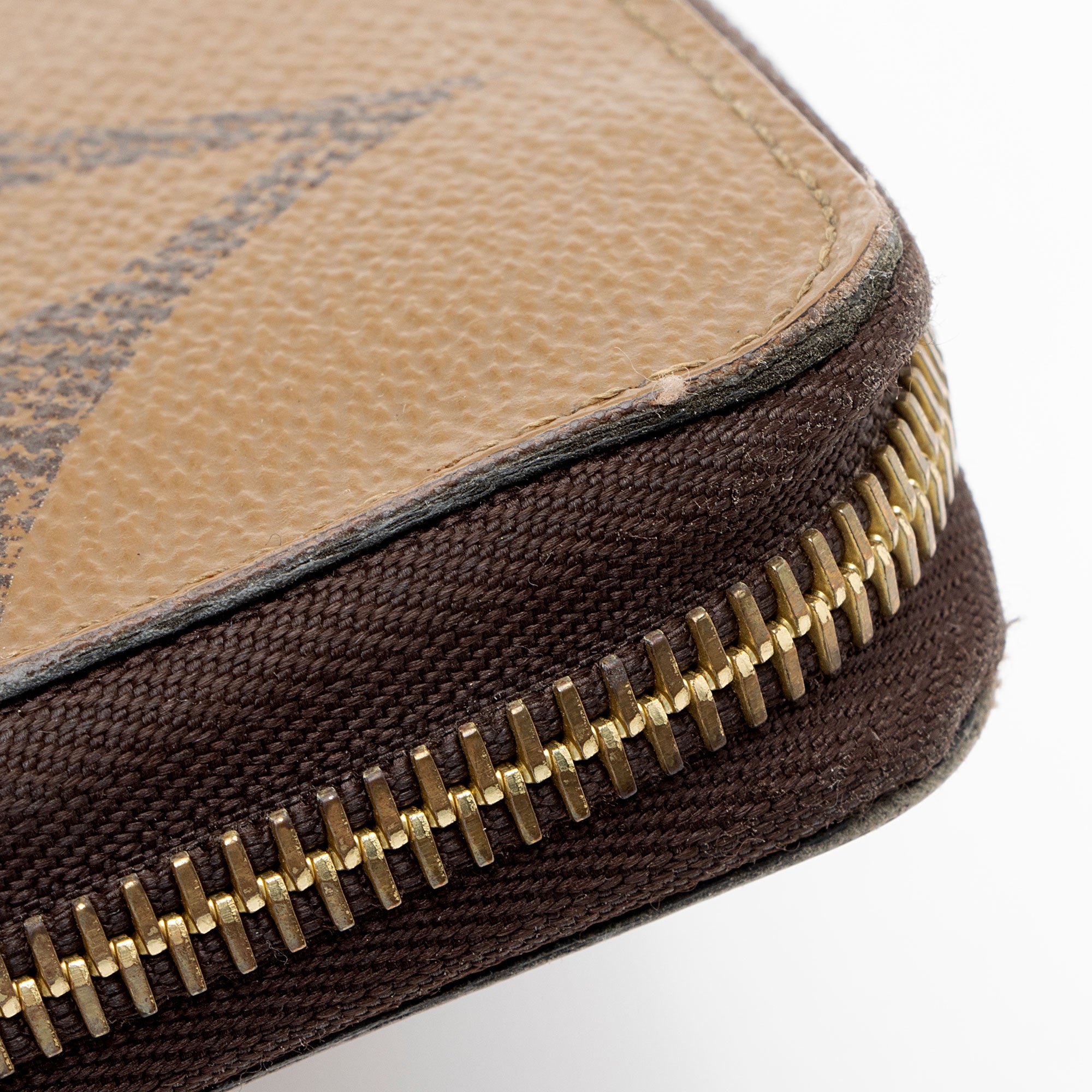 Louis Vuitton Giant Reverse Monogram Zippy Wallet
