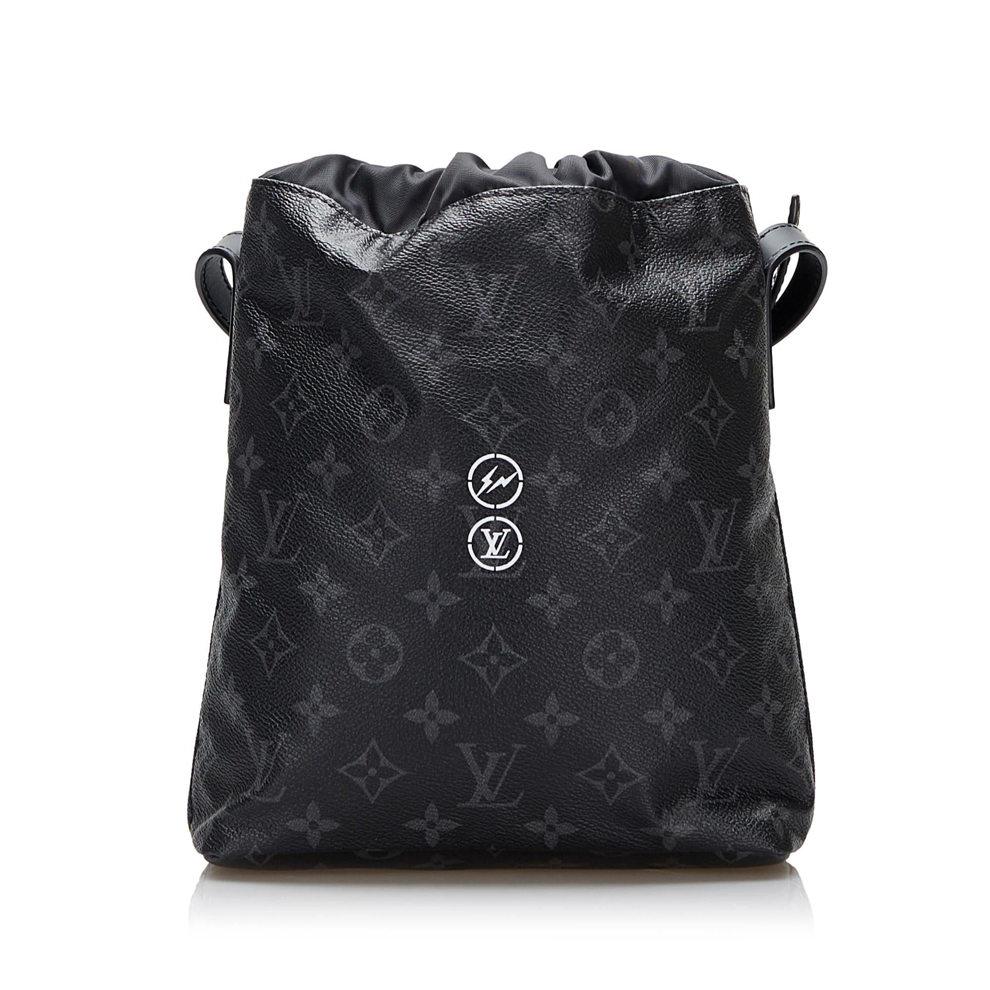 Louis Vuitton LV X Fragment Monogram Eclipse Bucket Bag (SHG-MQ6c0d)