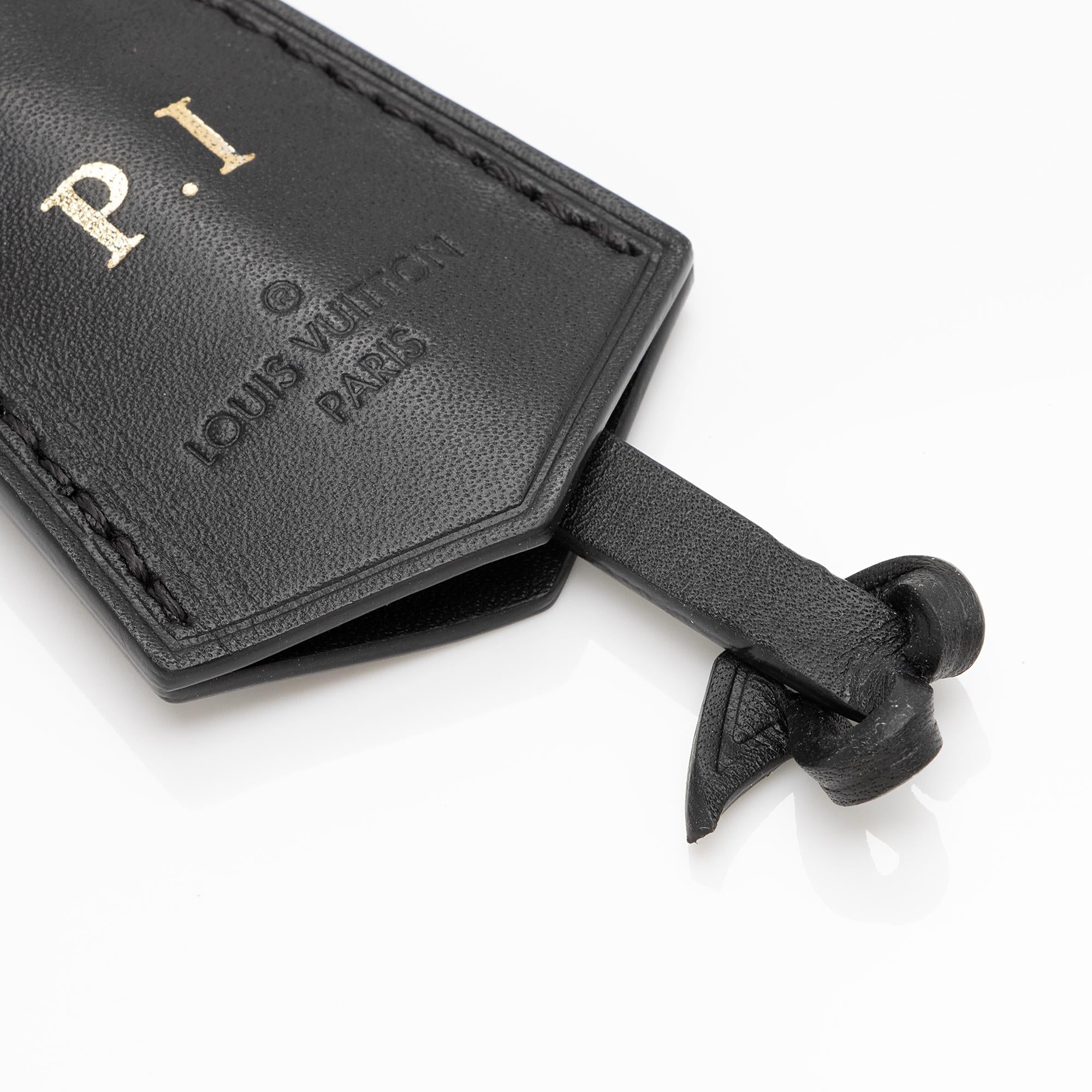 Louis Vuitton Leather Clochette (SHF-23068)