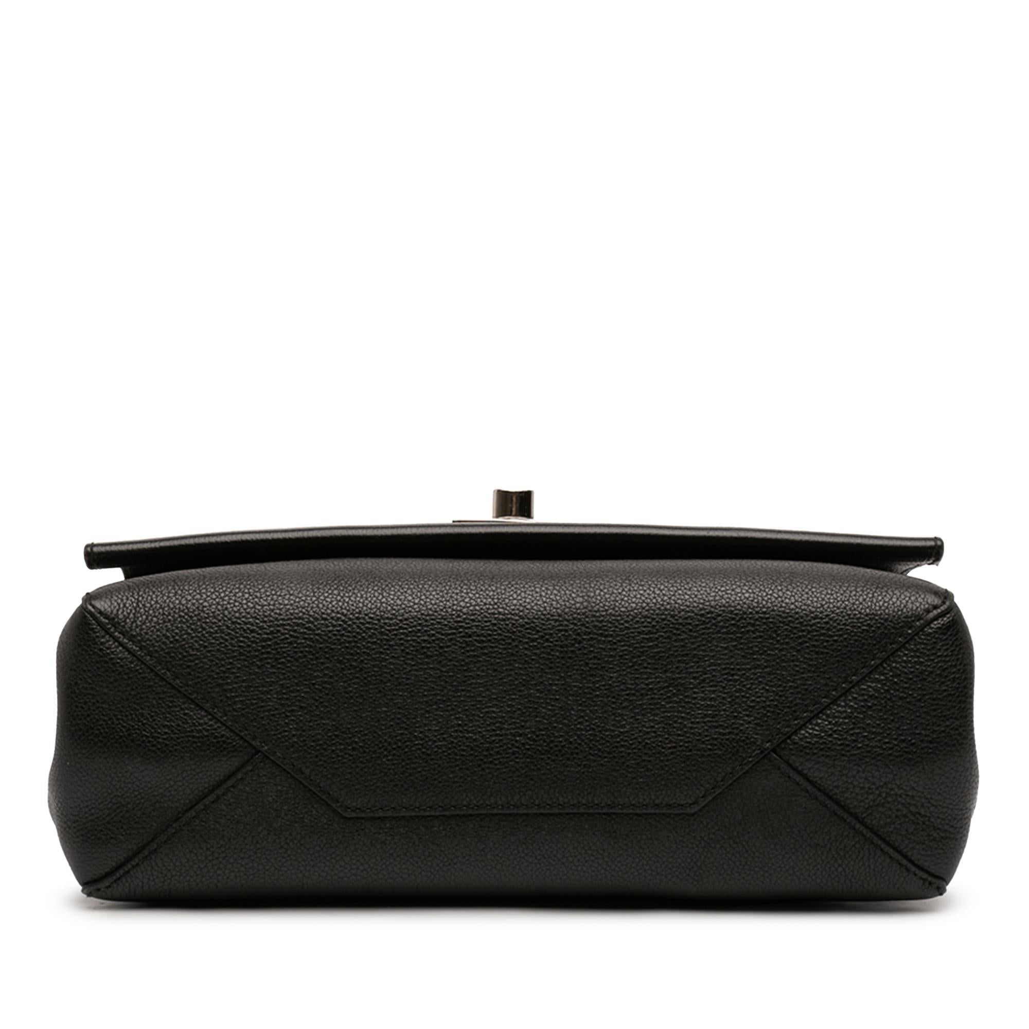 Louis Vuitton Leather Lockme II