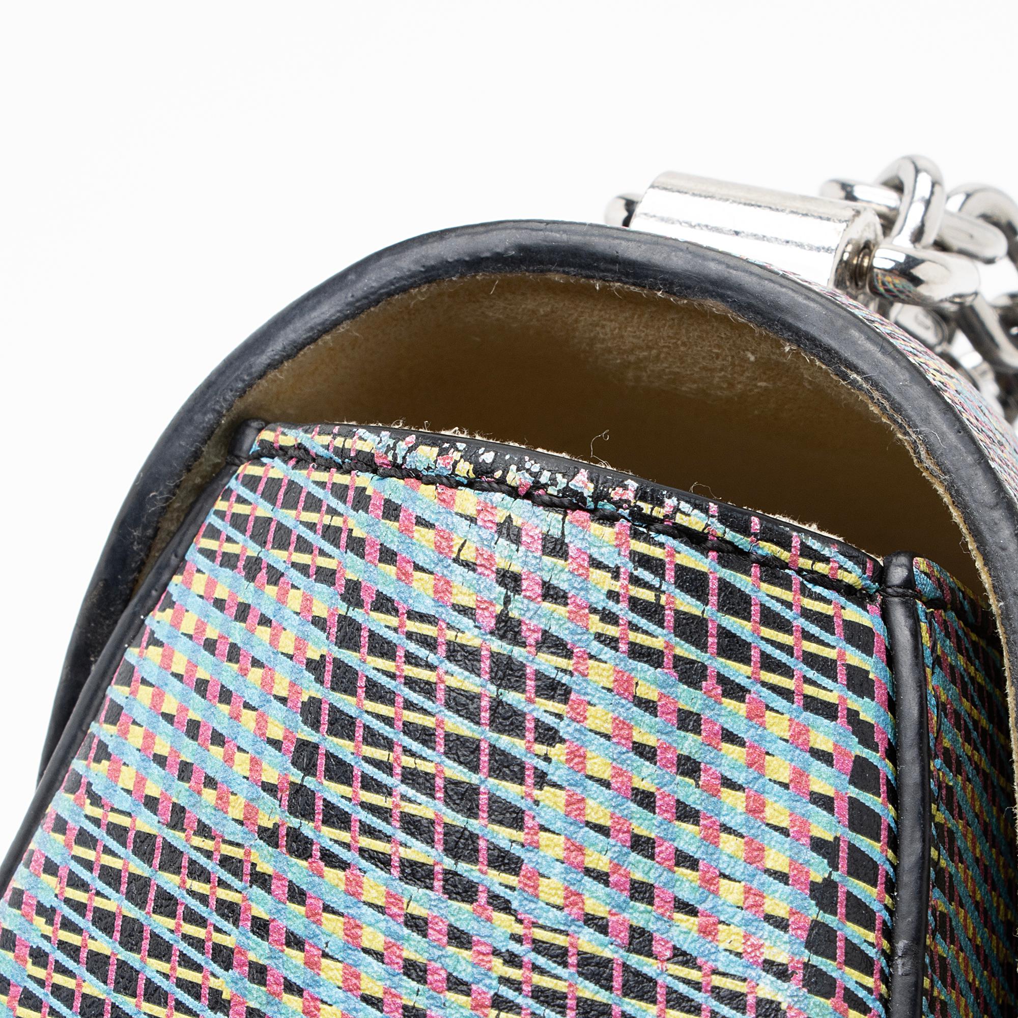 Louis Vuitton Leather Pop Twist MM Shoulder Bag (SHF-23070)