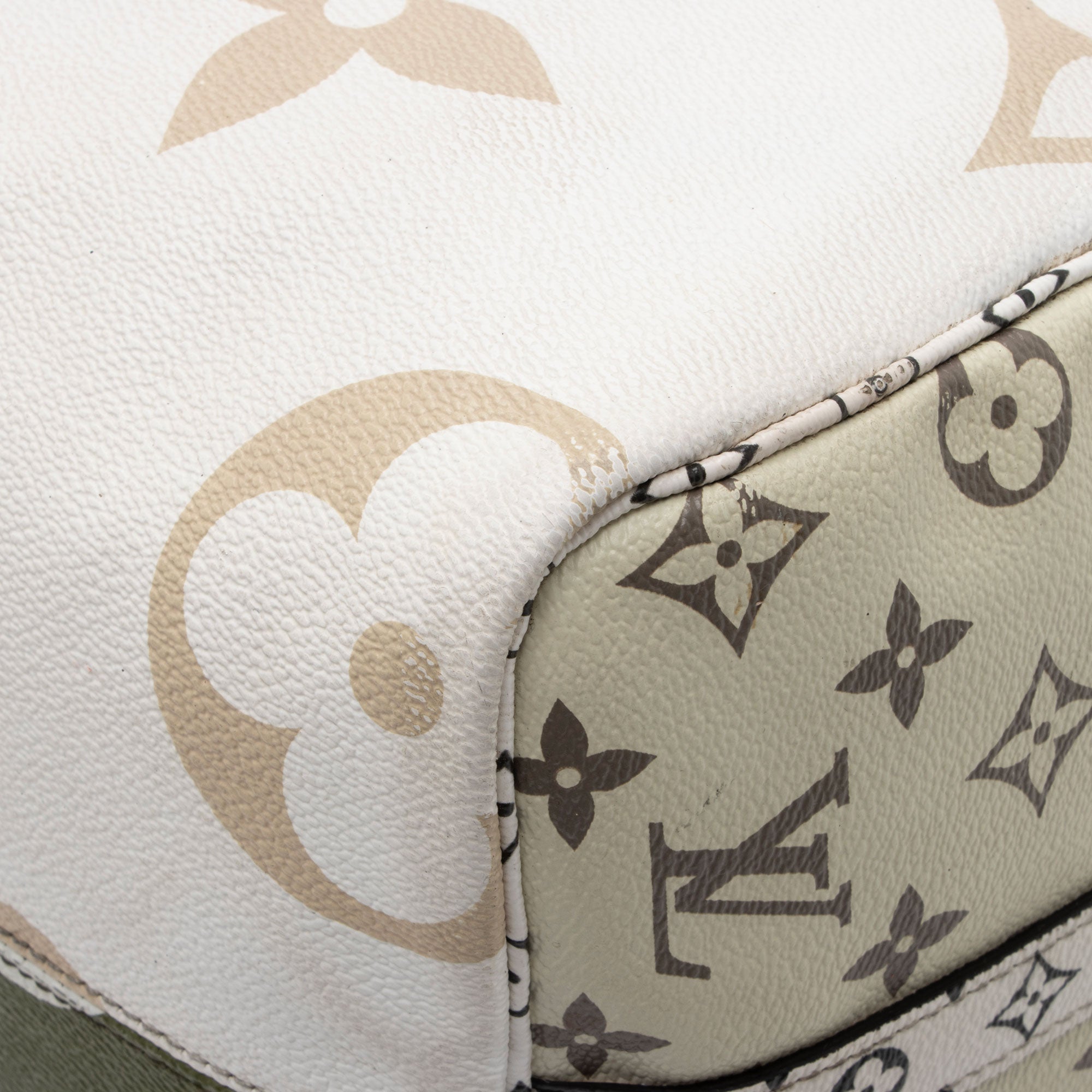 Louis Vuitton Limited Edition Giant Monogram Canvas Speedy Bandouliere 30 Satchel (SHF-fC4pMA)