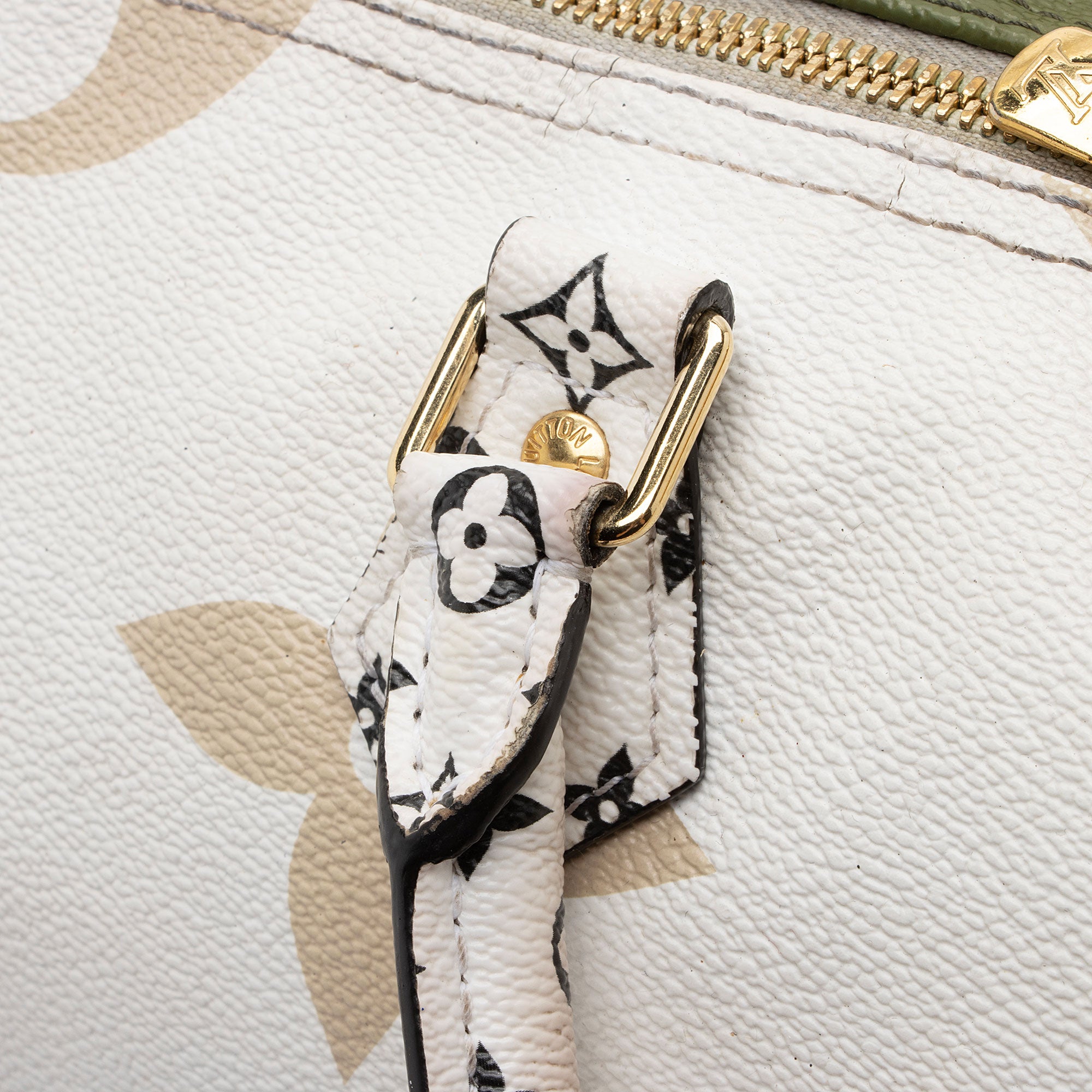 Louis Vuitton Limited Edition Giant Monogram Canvas Speedy Bandouliere 30 Satchel (SHF-fC4pMA)
