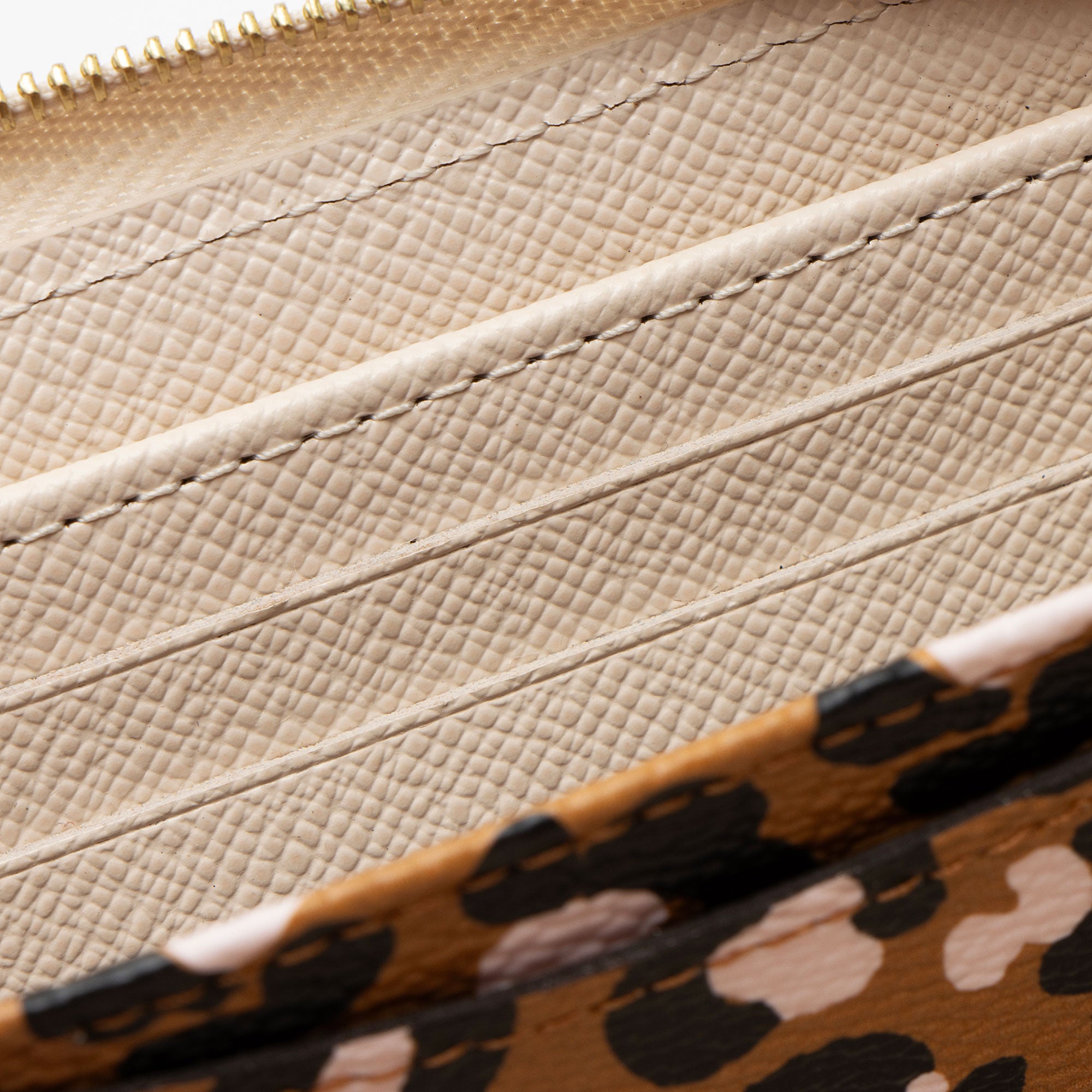 Louis Vuitton Limited Edition Giant Monogram Canvas Wild At Heart Zippy Coin Wallet (SHF-5XyNQz)