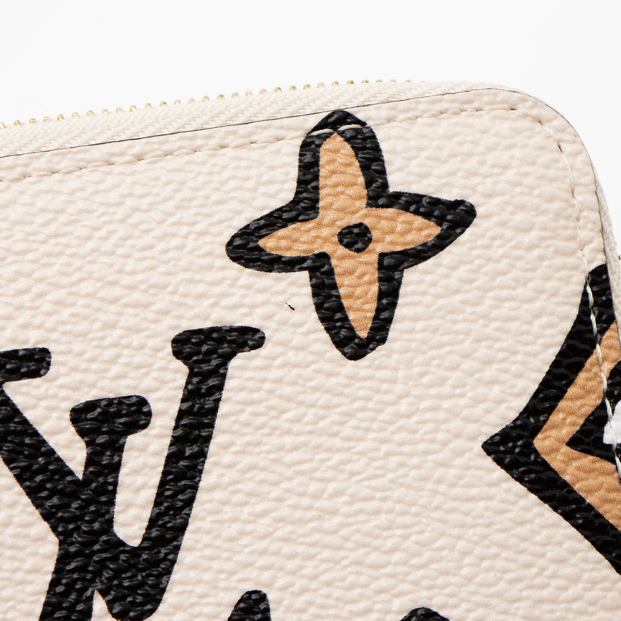 Louis Vuitton Limited Edition Giant Monogram Canvas Wild At Heart Zippy Coin Wallet (SHF-5XyNQz)