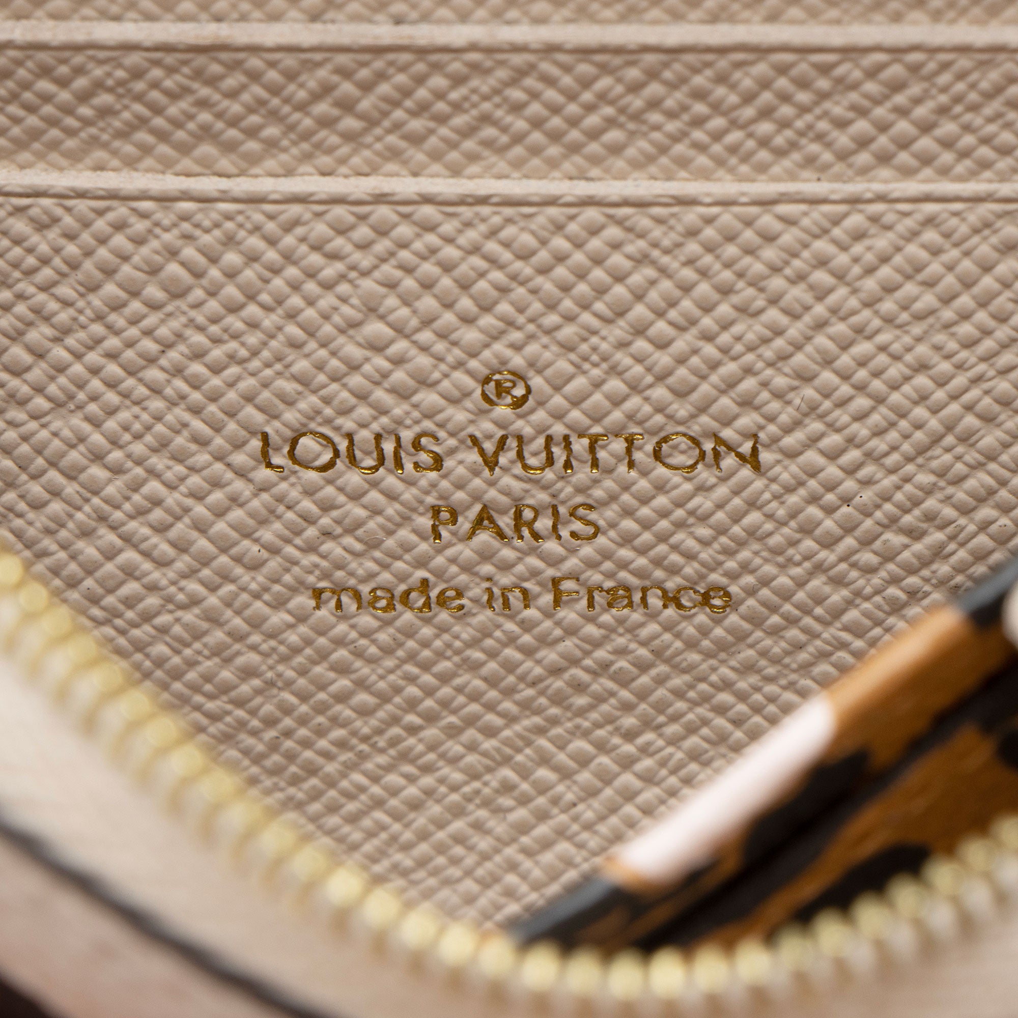 Louis Vuitton Limited Edition Giant Monogram Canvas Wild At Heart Zippy Coin Wallet (SHF-5XyNQz)