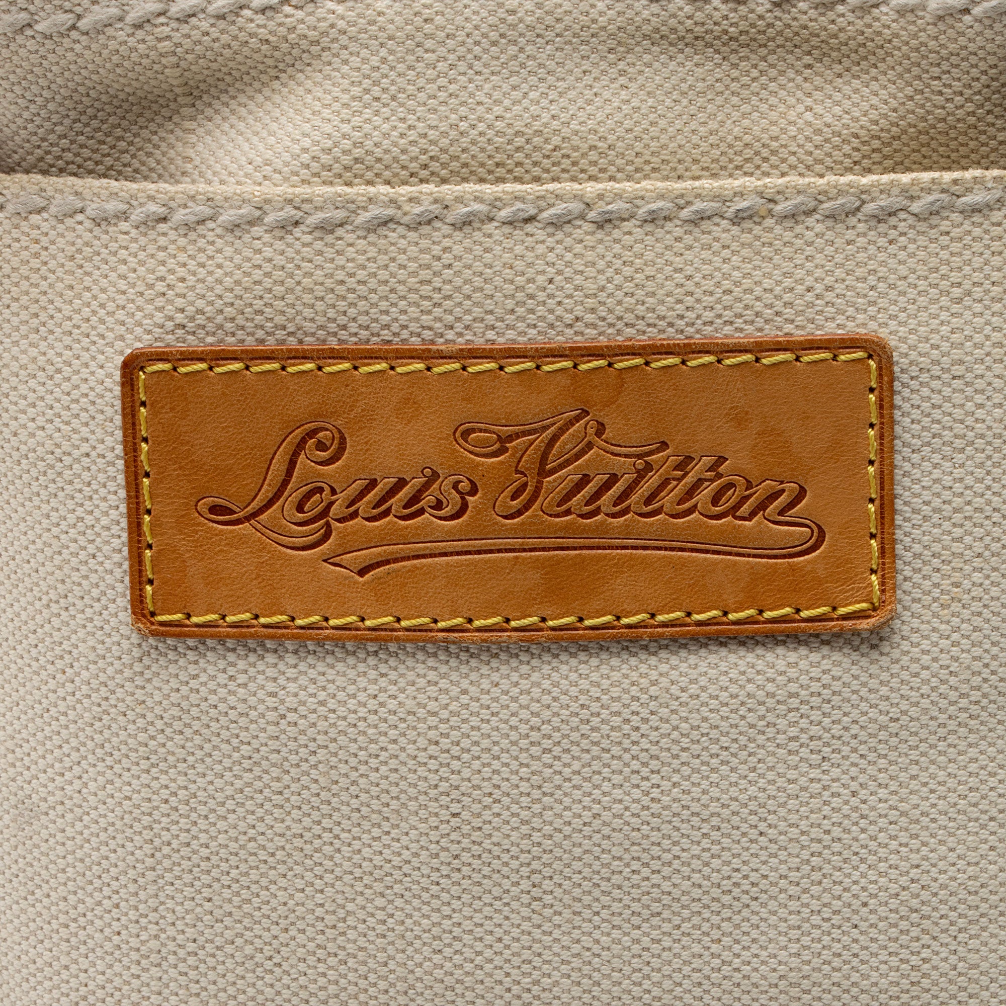 Louis Vuitton Limited Edition Globe Trotter Cabas MM Tote (SHF-toRuqa)