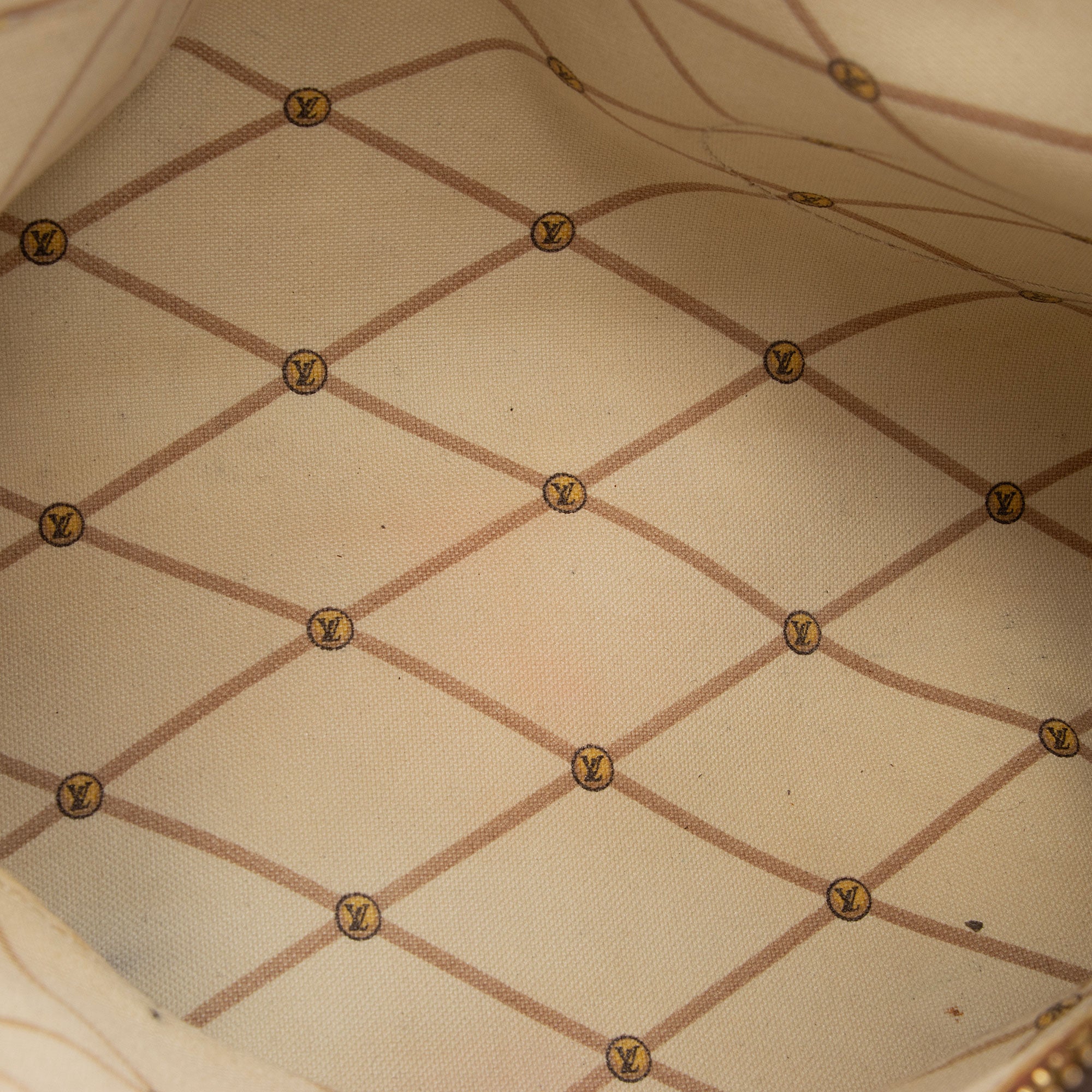 Louis Vuitton Limited Edition Monogram Canvas Summer Trunk Speedy Bandouliere 30 Satchel (SHF-IP1m00)