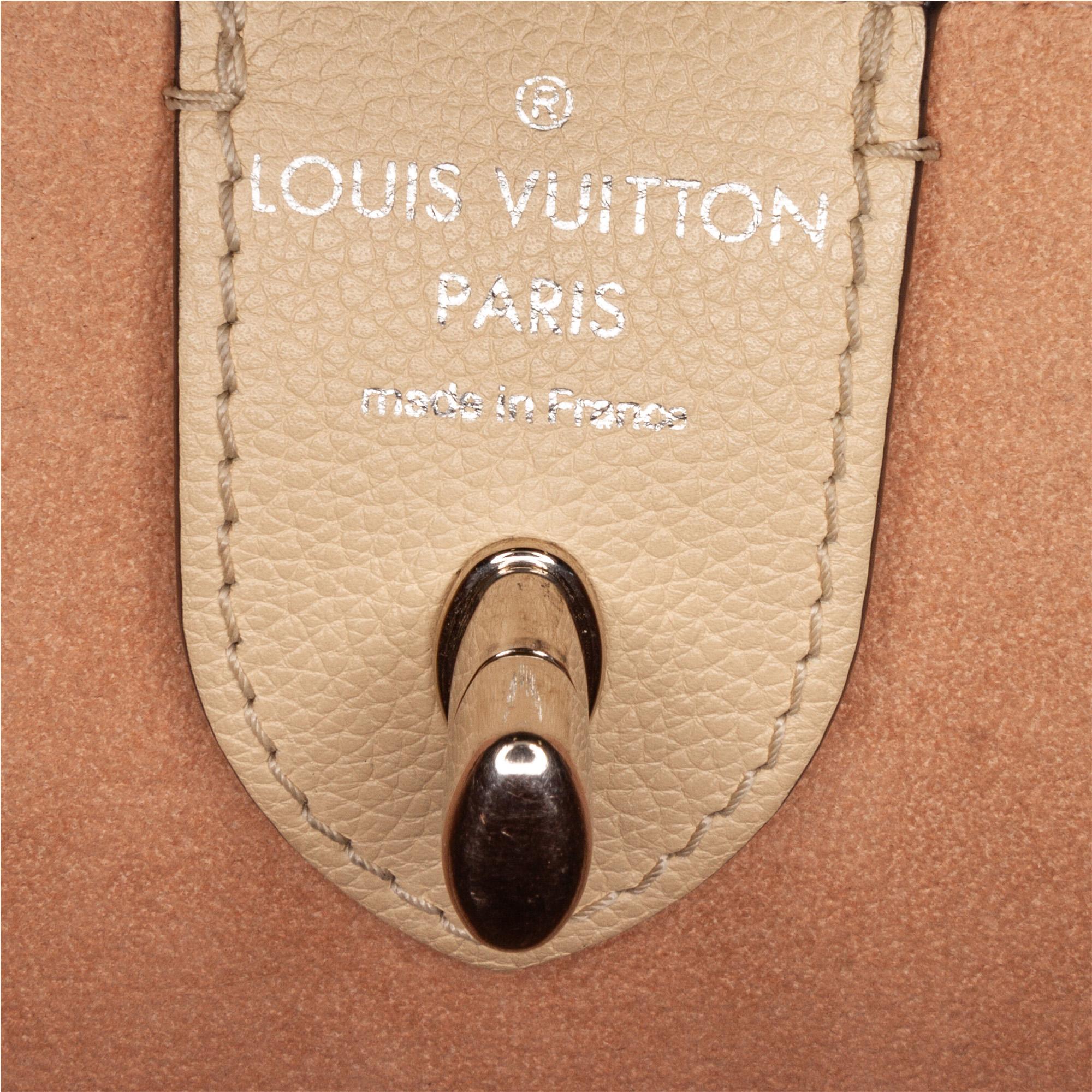 Louis Vuitton LockMe Cabas (SHG-wHJVA1)