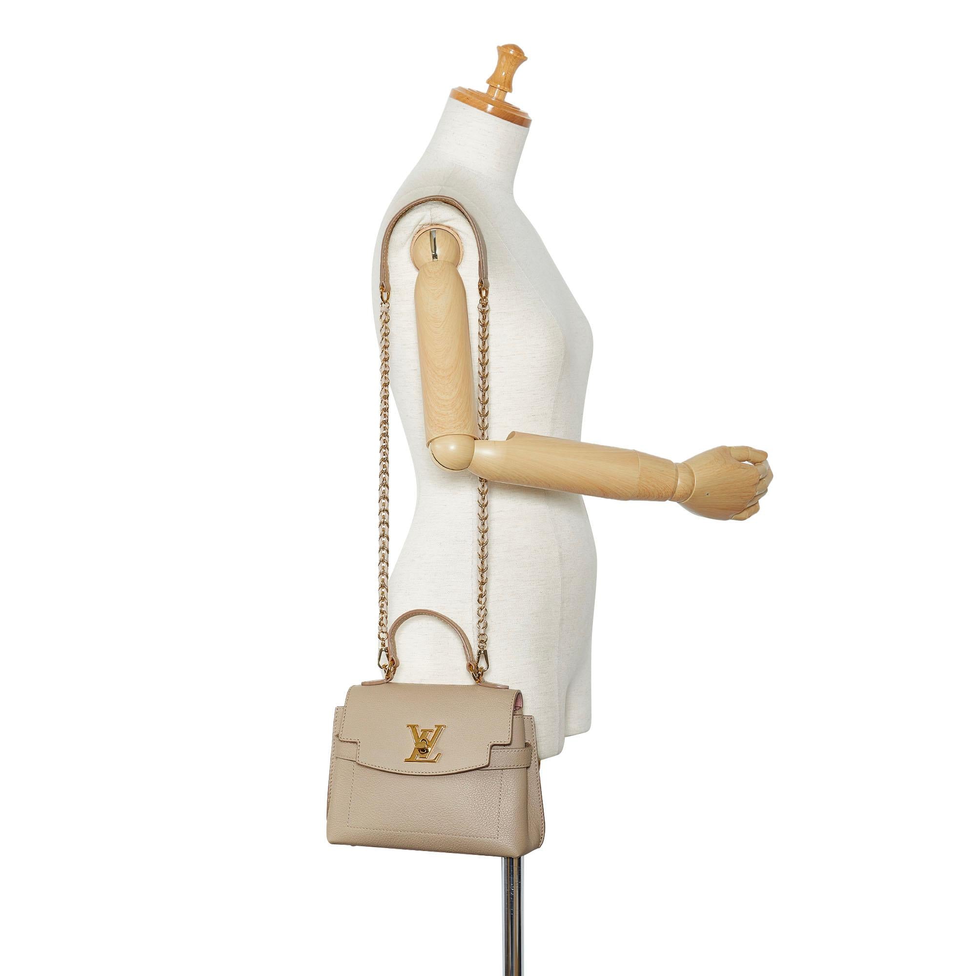 Louis Vuitton LockMe Ever BB (SHG-JFm2kY)