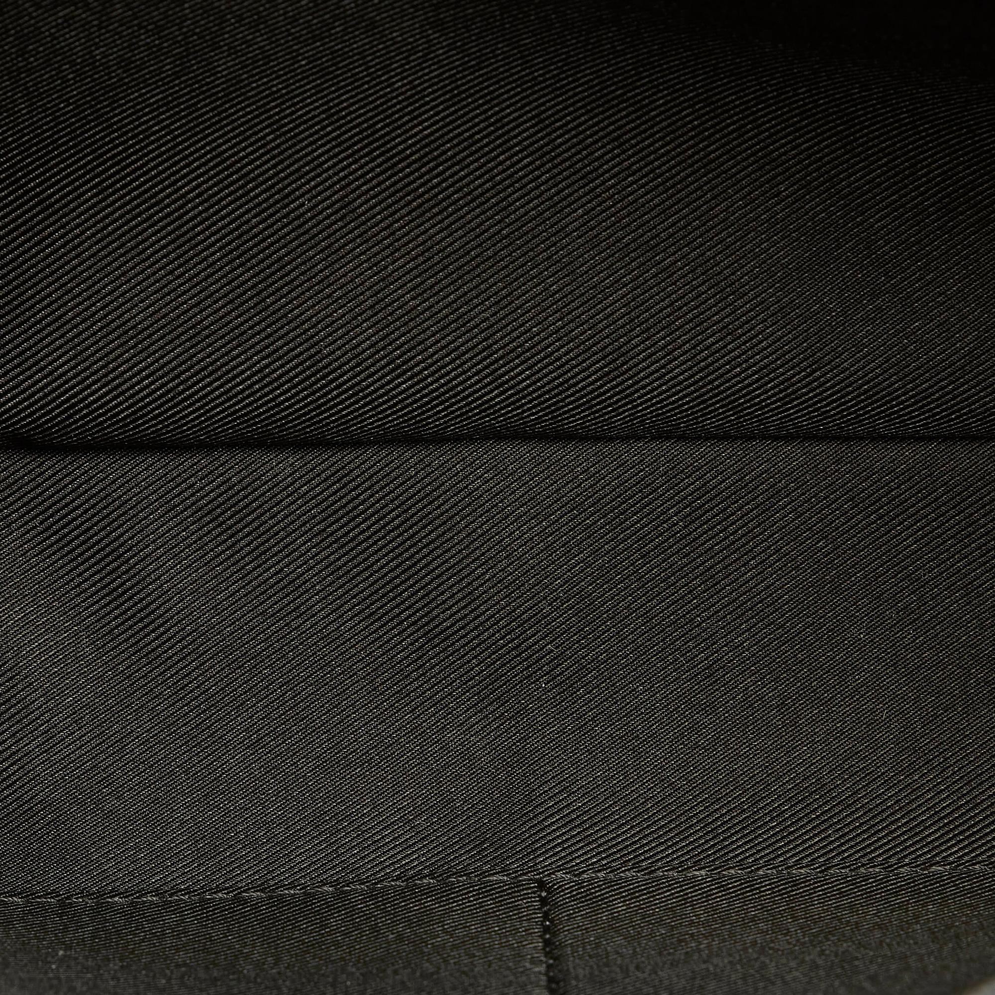 Louis Vuitton LockMe II Satchel (SHG-36757)