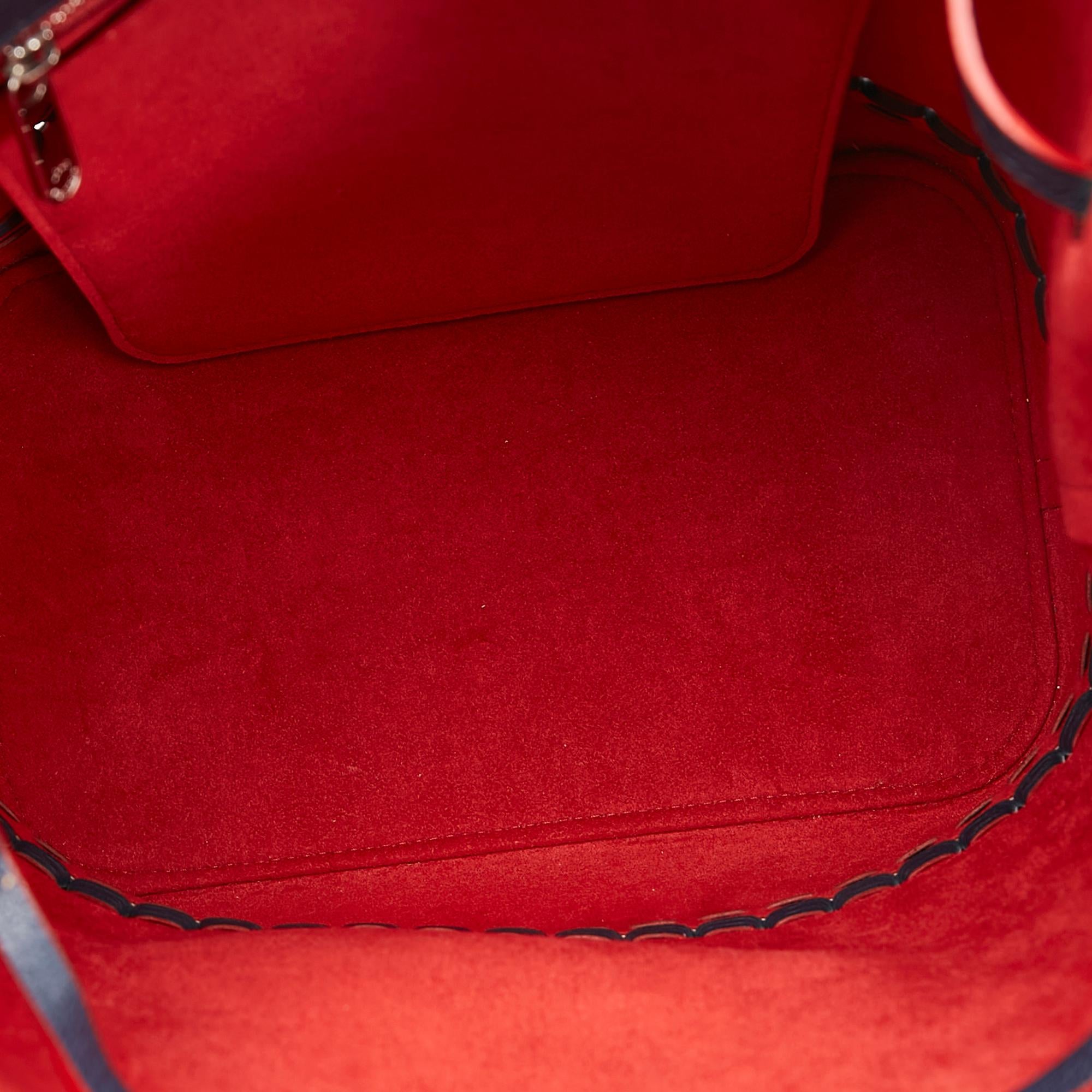 Louis Vuitton Lockme Braided Bucket Bag (SHG-xiGyxc)