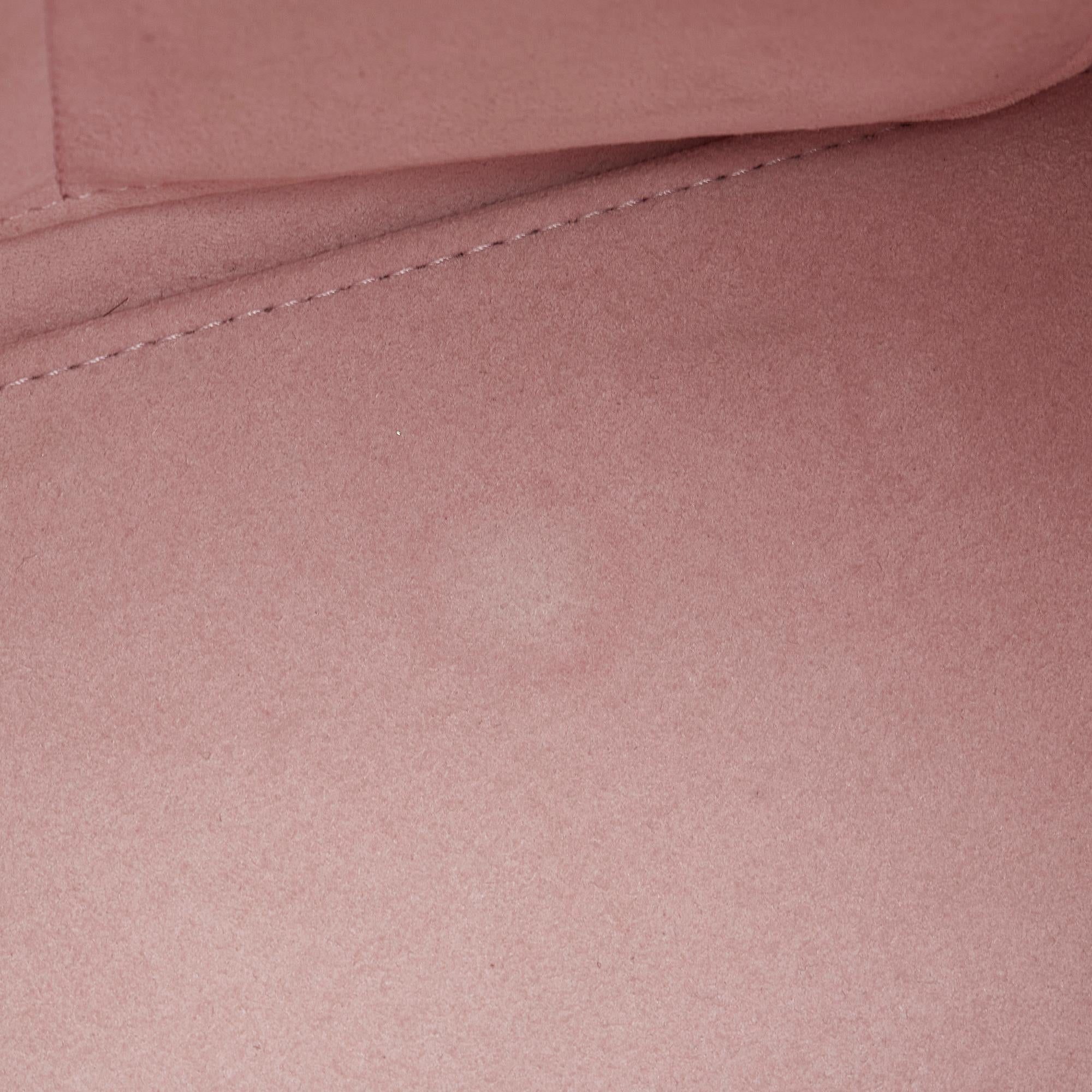 Louis Vuitton Lockme Ever MM (SHG-nrsB5z)