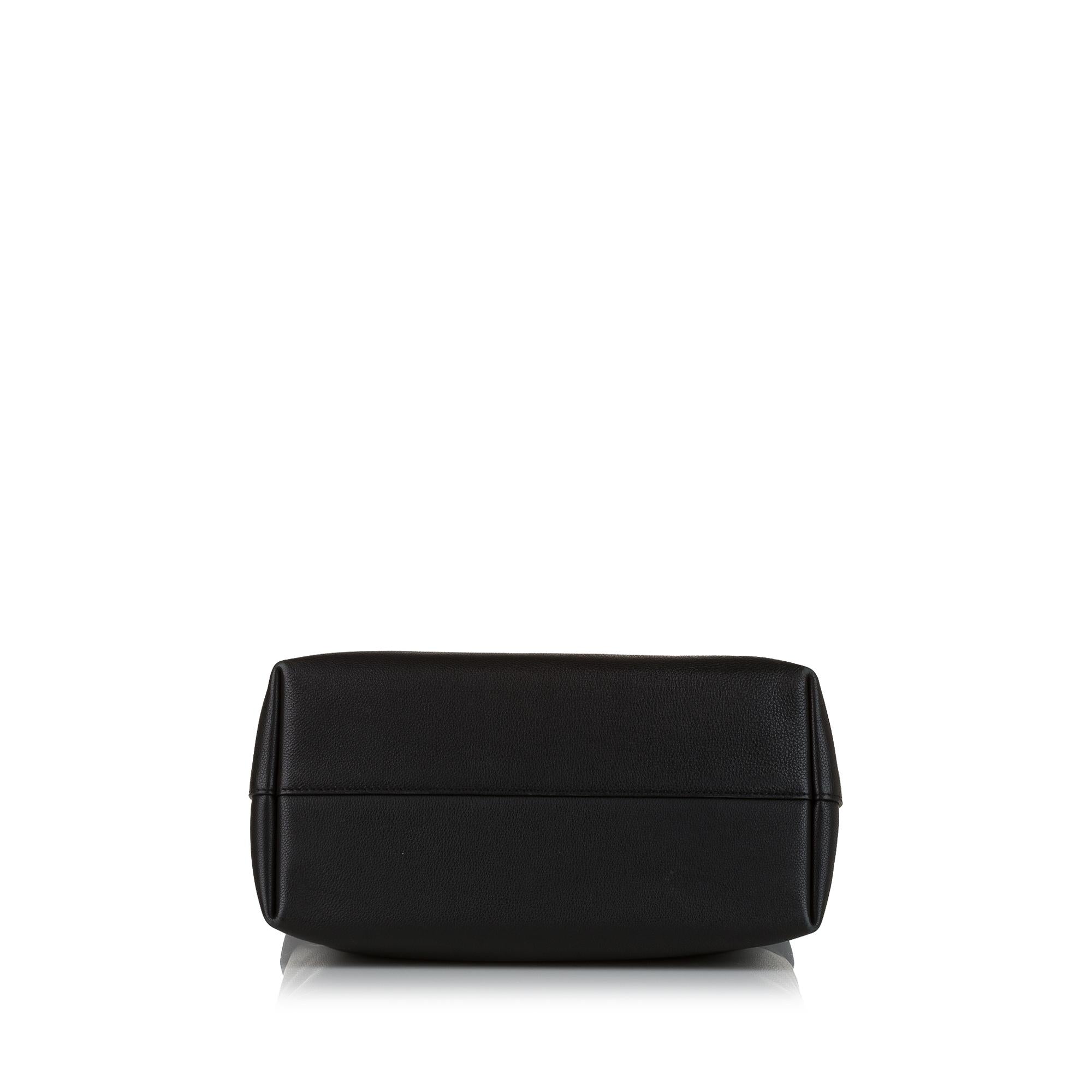 Louis Vuitton Lockme Hobo (SHG-35801)